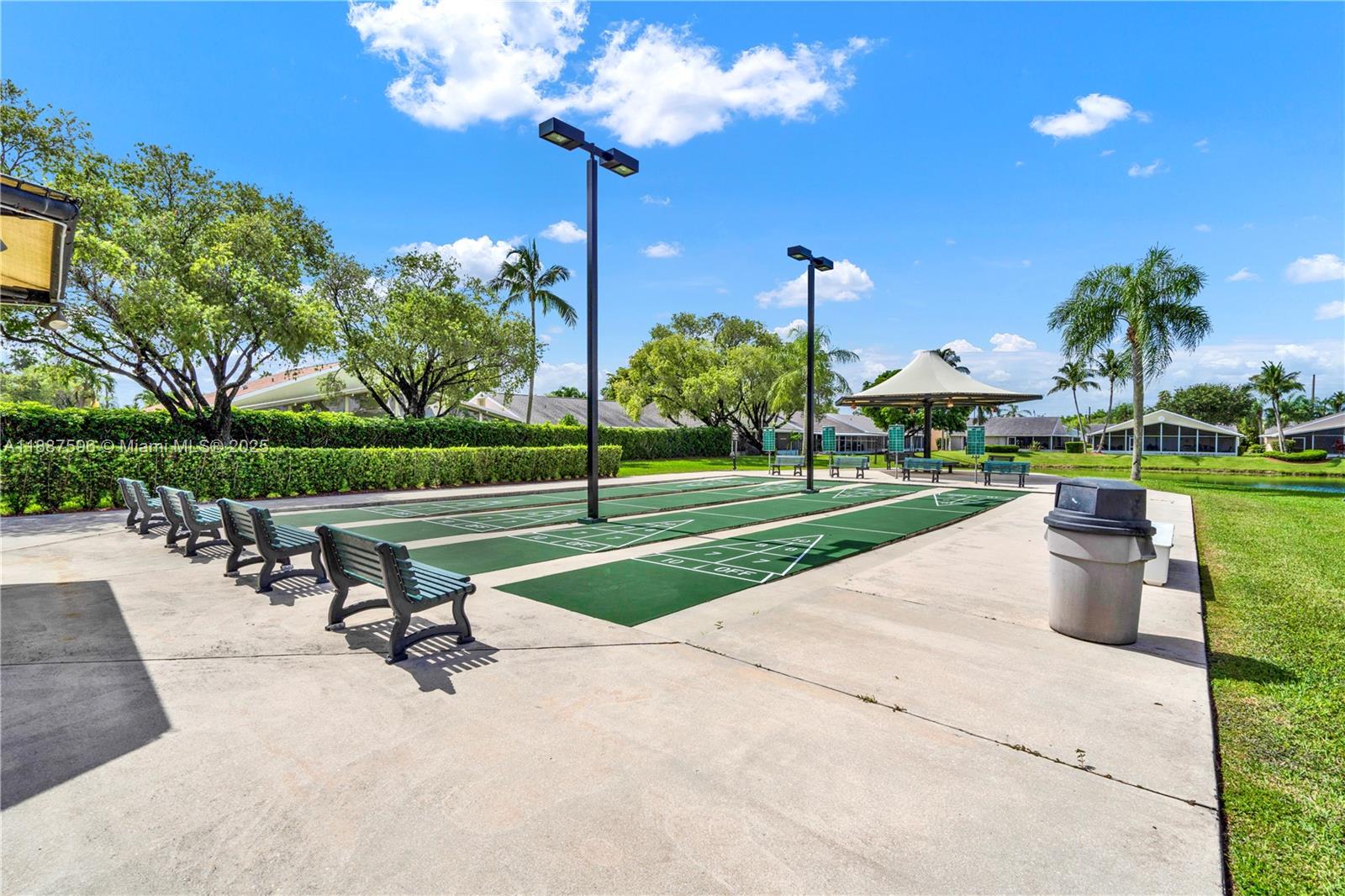 TOWNGATE CONDO SEVEN - Residential