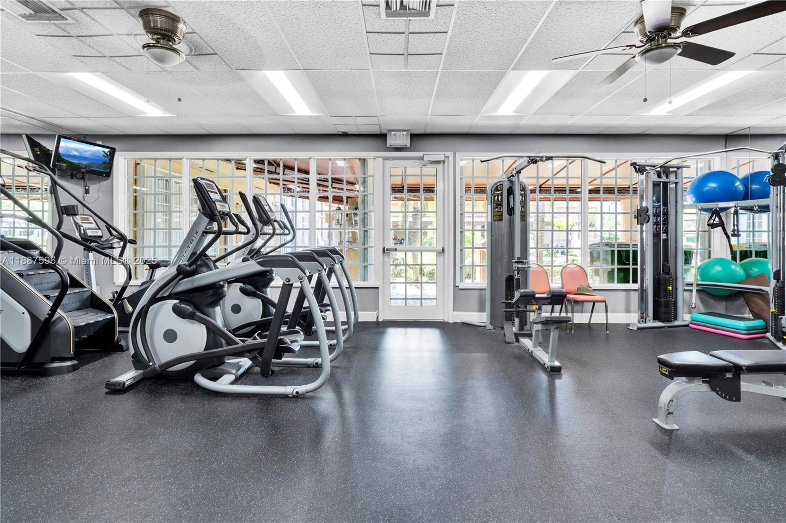 TOWNGATE CONDO SEVEN - Residential