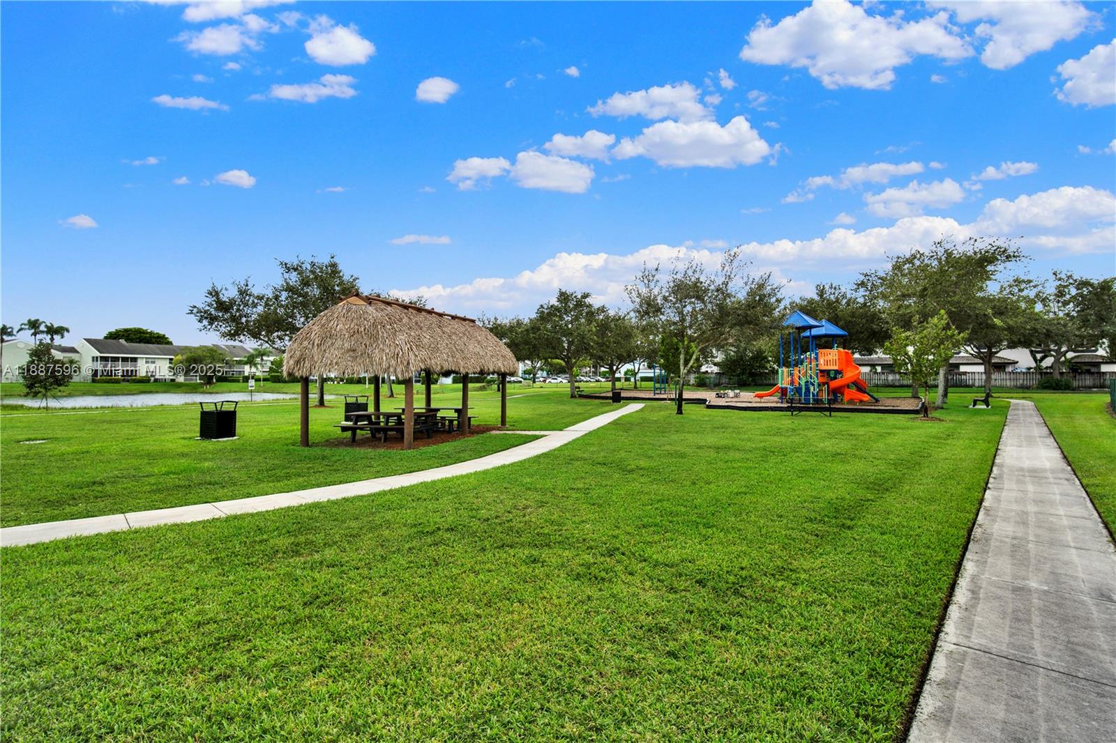 TOWNGATE CONDO SEVEN - Residential