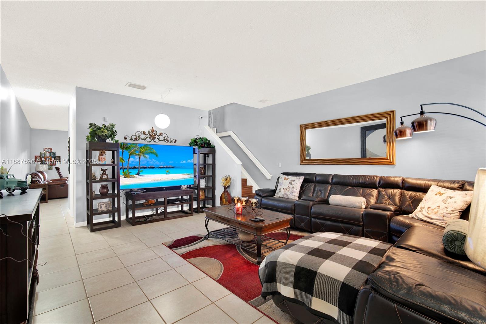 TOWNGATE CONDO SEVEN - Residential