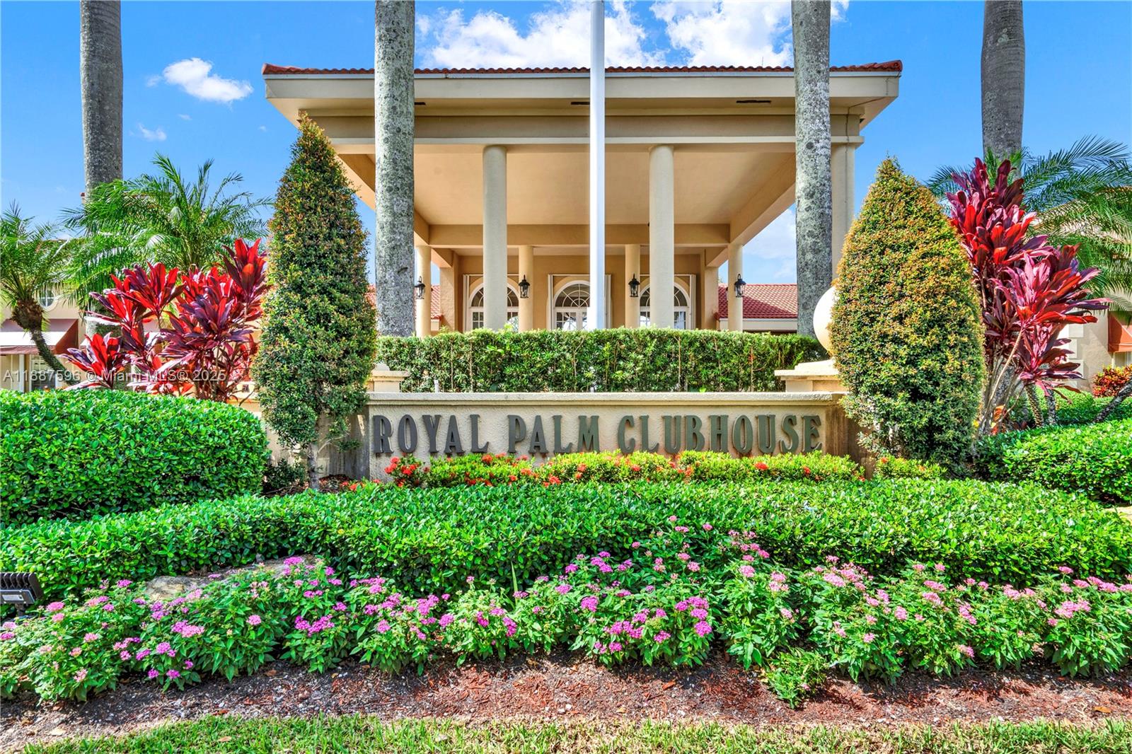 TOWNGATE CONDO SEVEN - Residential