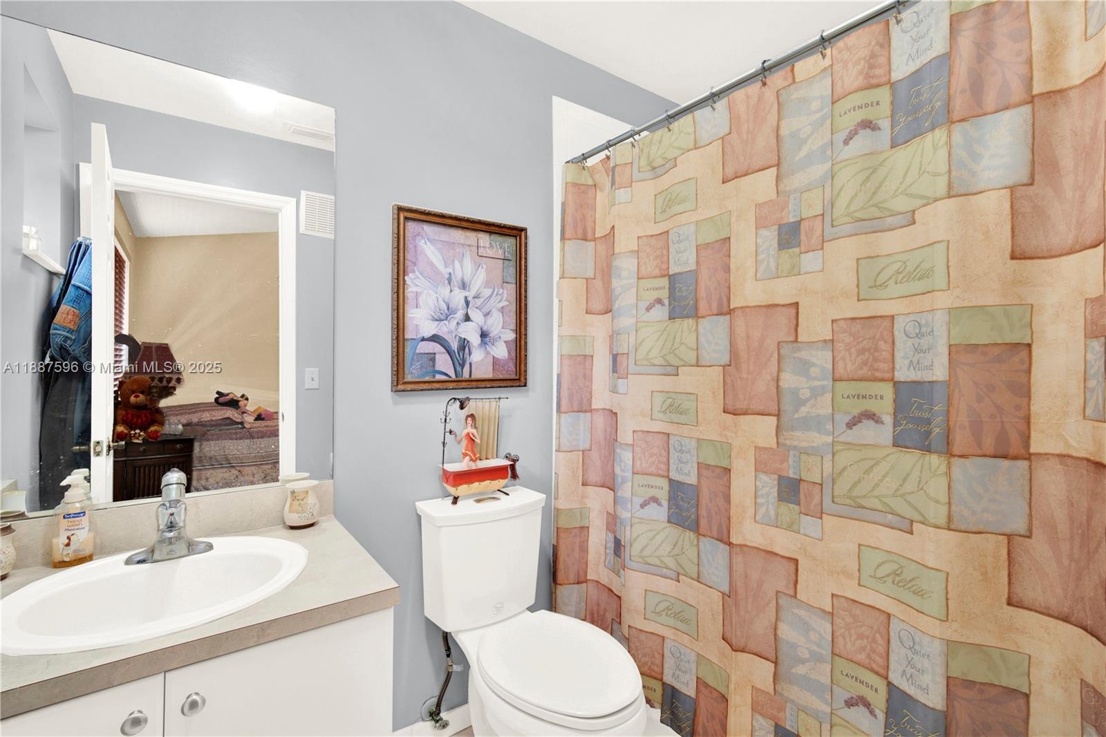 TOWNGATE CONDO SEVEN - Residential