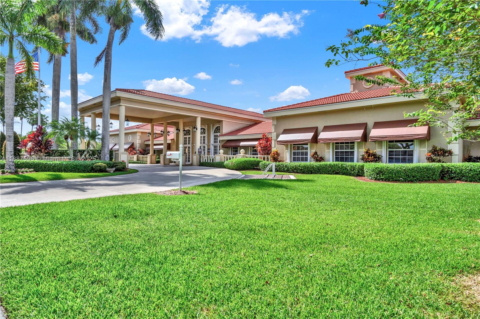 TOWNGATE CONDO SEVEN - Residential