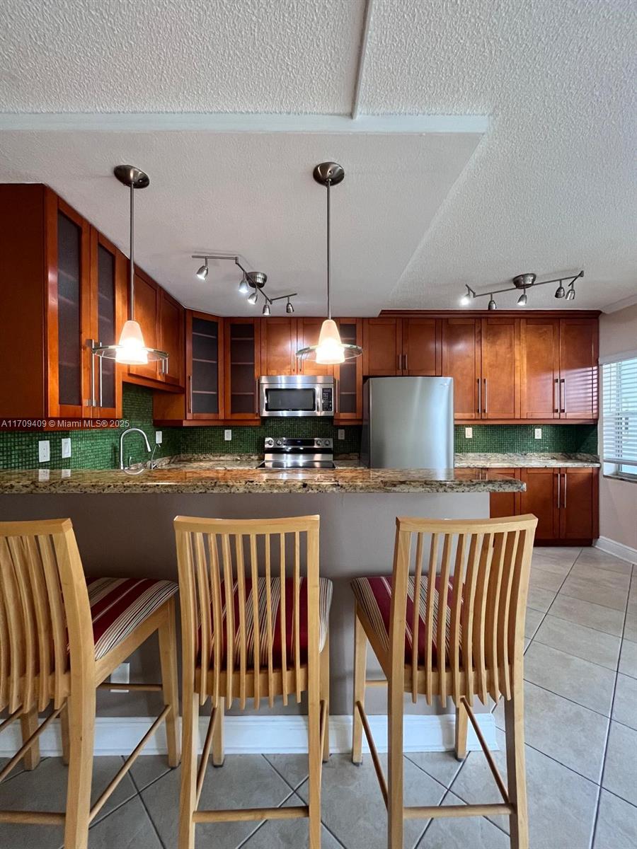 1152 NW 30th Ct 111
