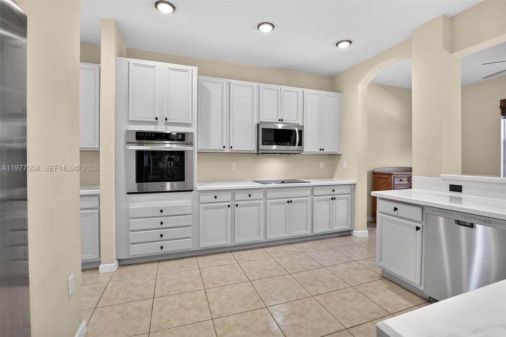 Photo of 19151 N Hibiscus St, Weston, FL 33332 (MLS # A11977058)