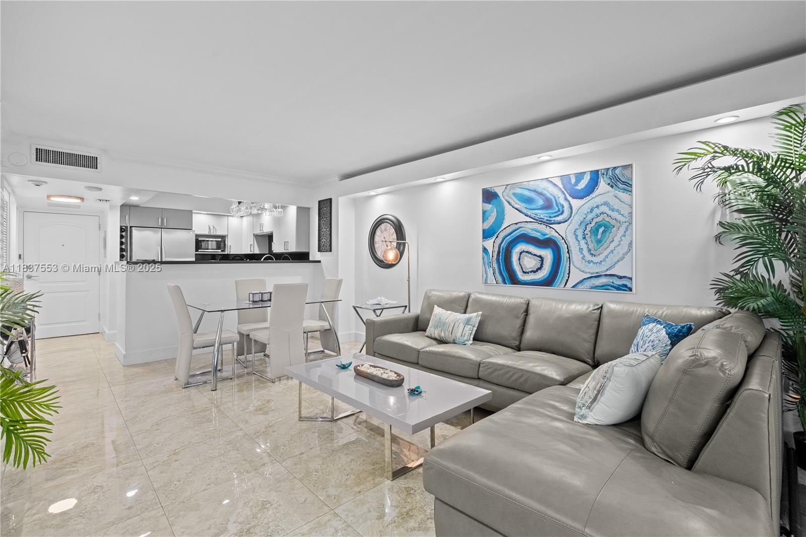 AVENTURA ELDORADO CONDO - Residential