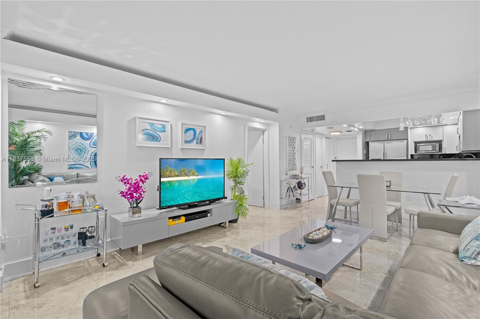 AVENTURA ELDORADO CONDO - Residential