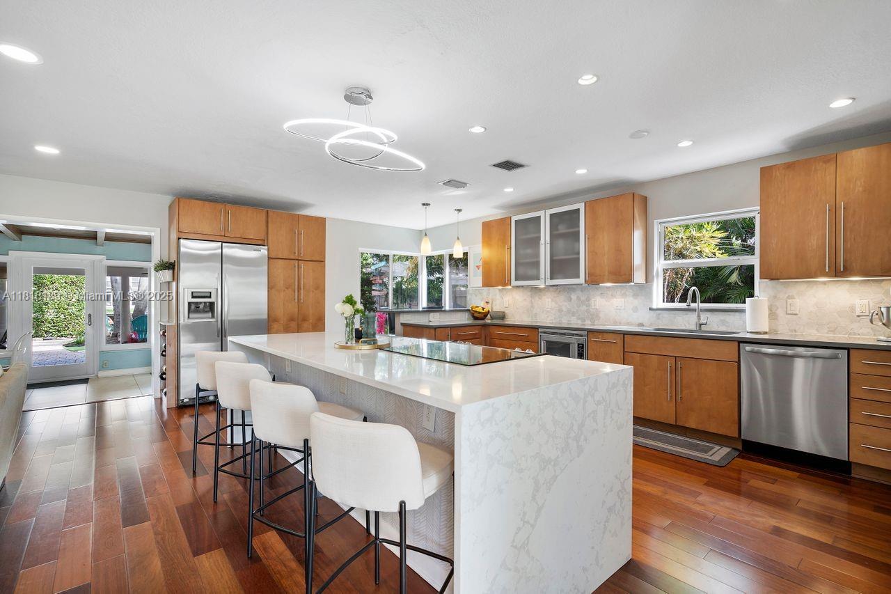 MIDDLE RIVER ESTATES - Residential