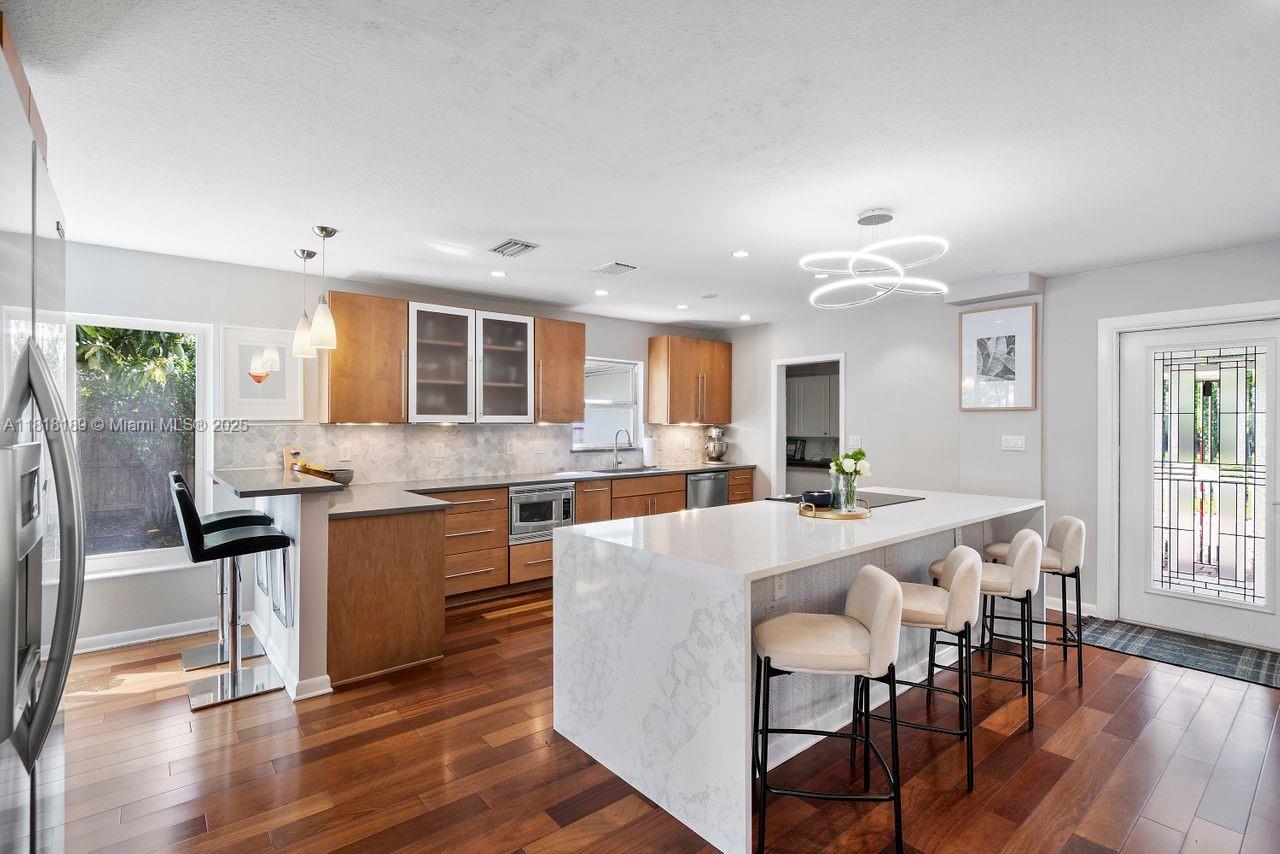 MIDDLE RIVER ESTATES - Residential