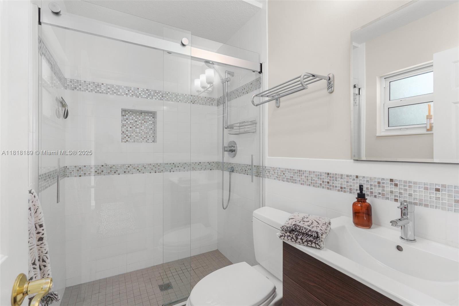 MIDDLE RIVER ESTATES - Residential