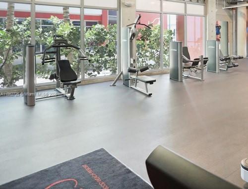 COSTA HOLLYWOOD CONDO - Residential