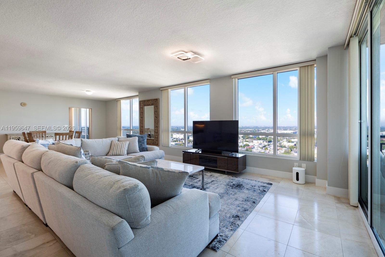 610 W Las Olas Blvd 2014N