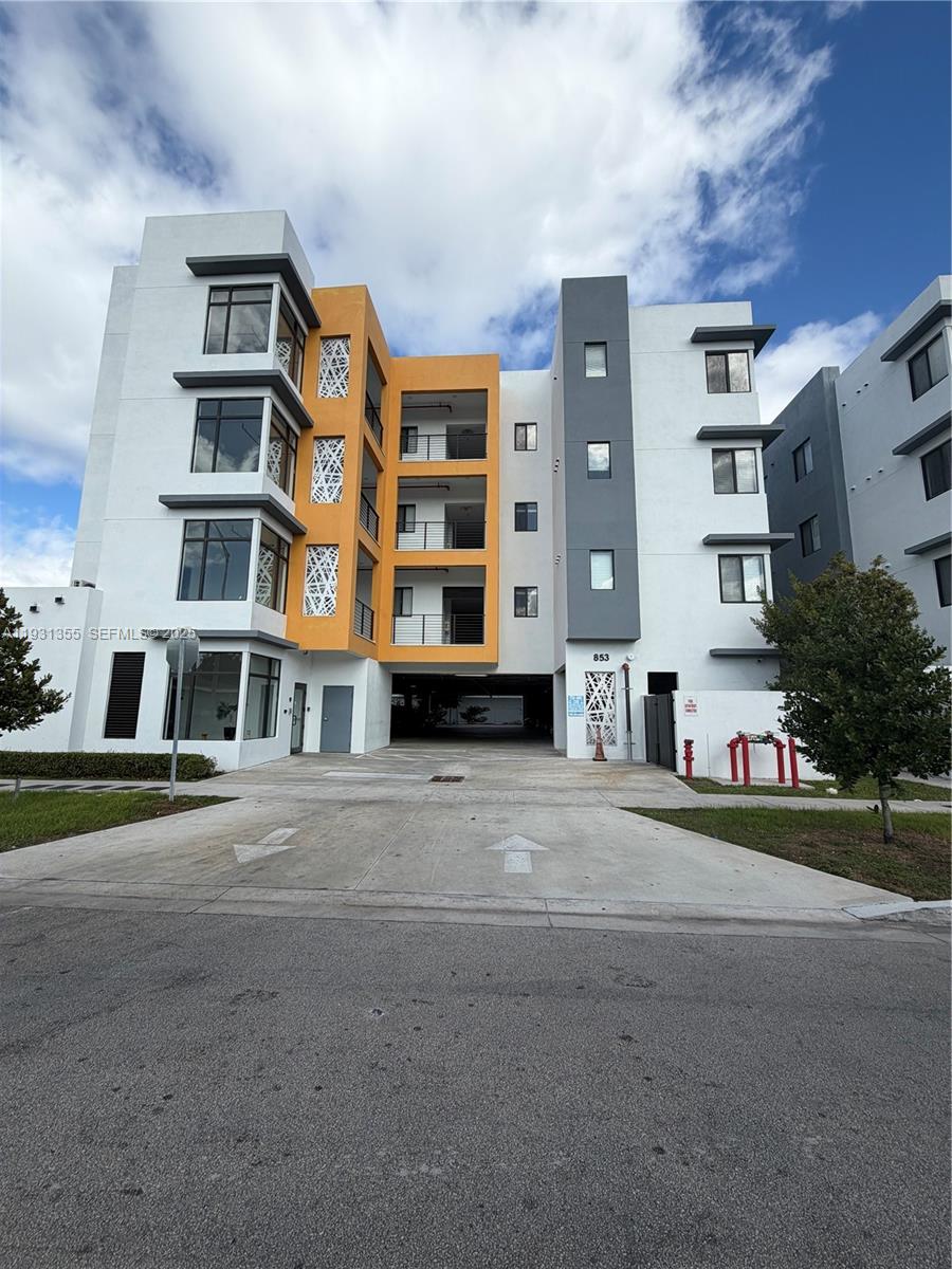 HIALEAH 13TH ADDN AMD PL - Residential Lease