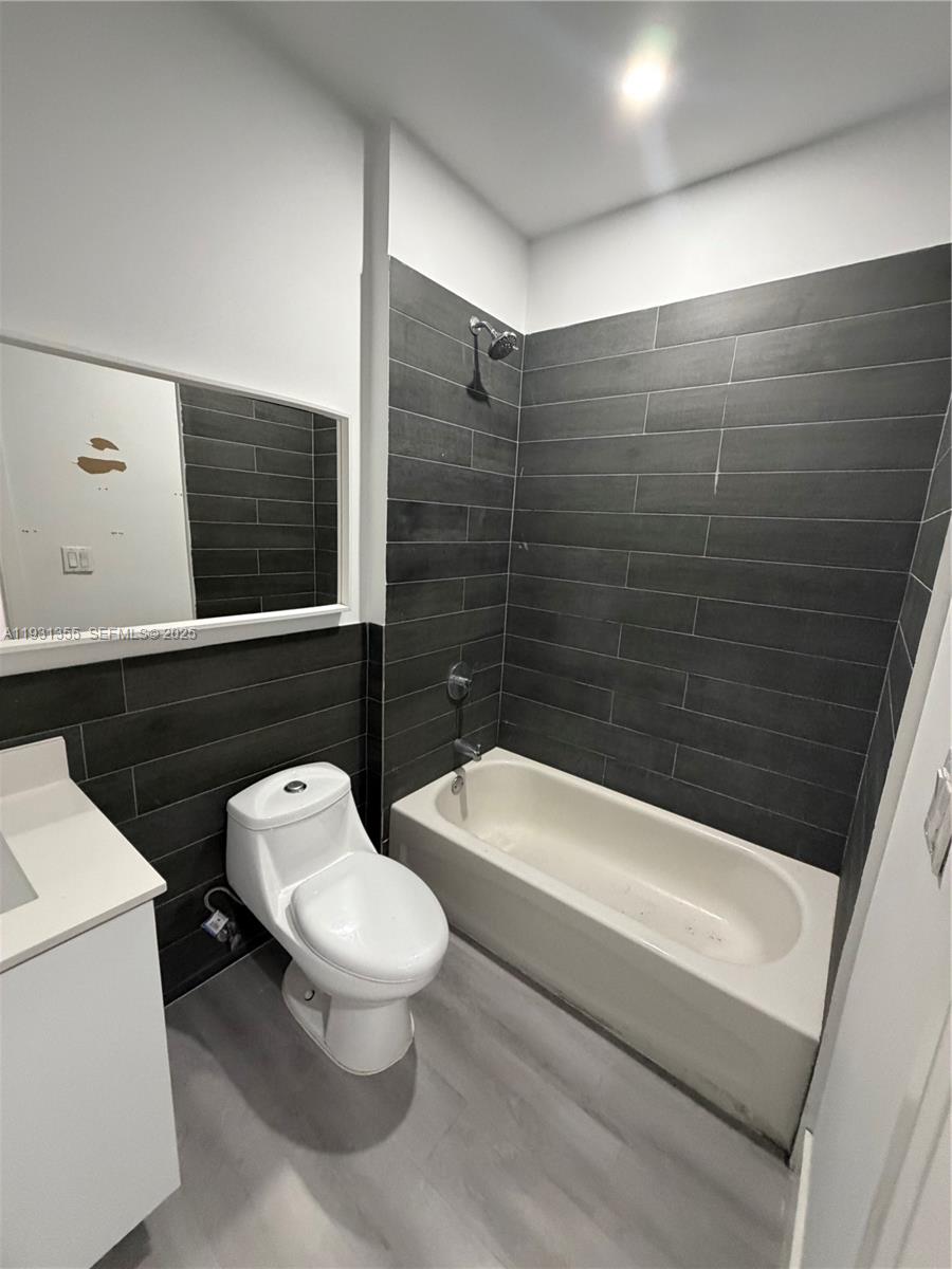 HIALEAH 13TH ADDN AMD PL - Residential Lease