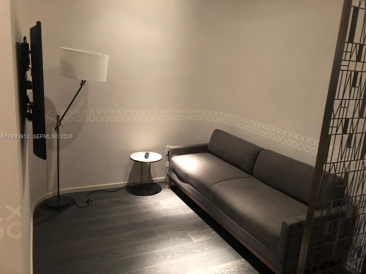 SLS LUX BRICKELL HOTEL - Residential