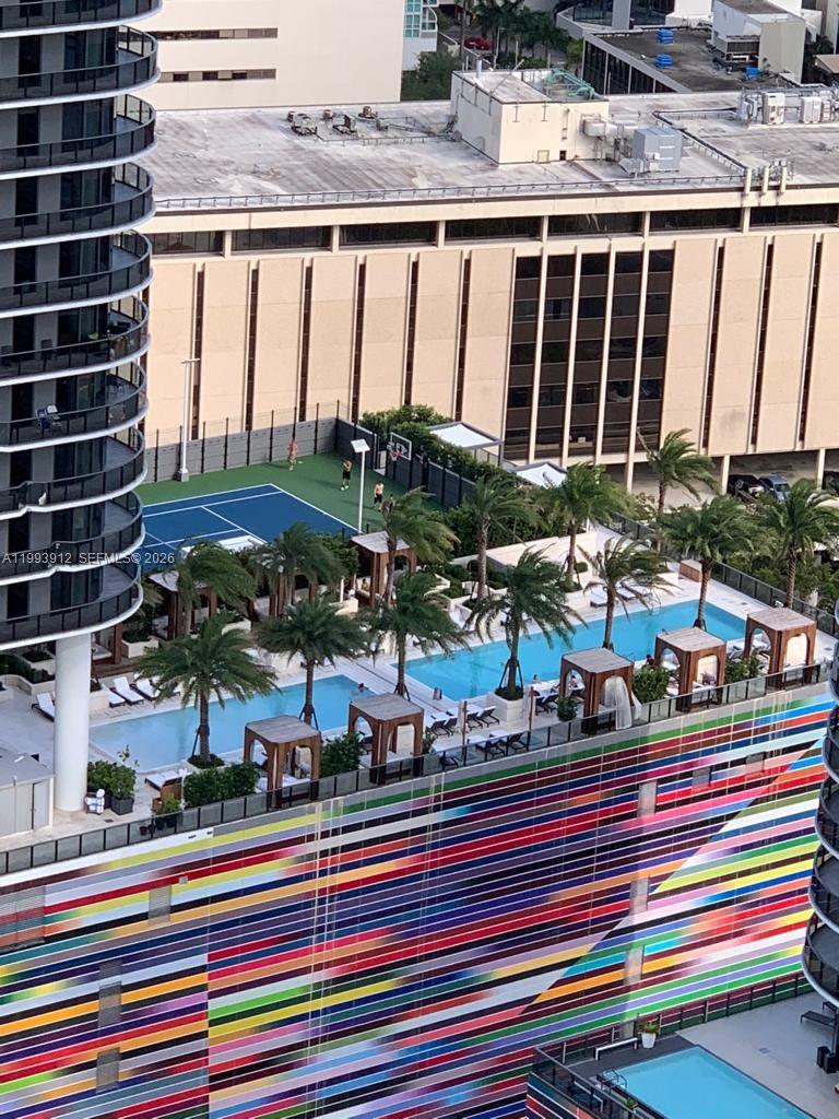 SLS LUX BRICKELL HOTEL - Residential