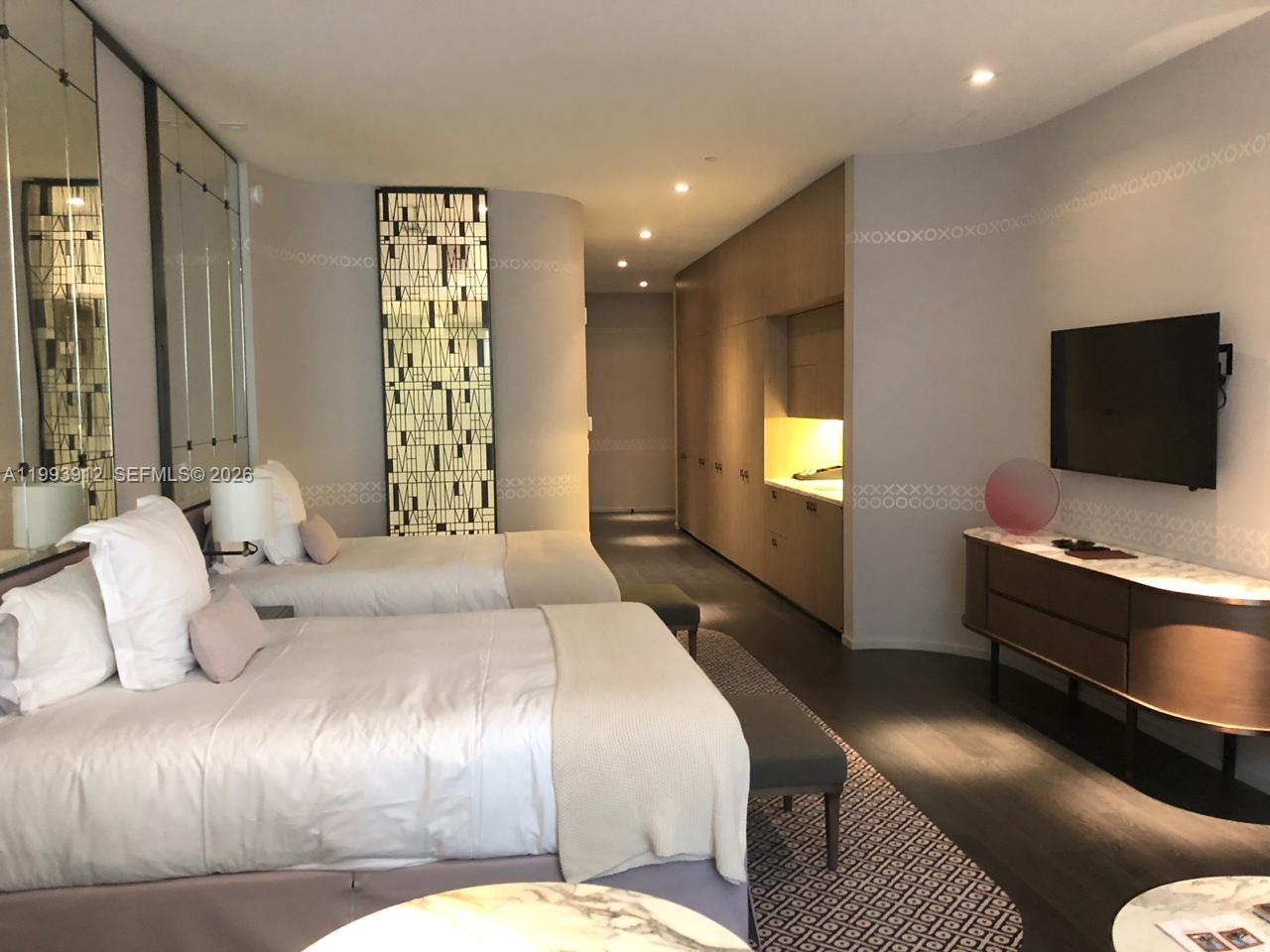 SLS LUX BRICKELL HOTEL - Residential