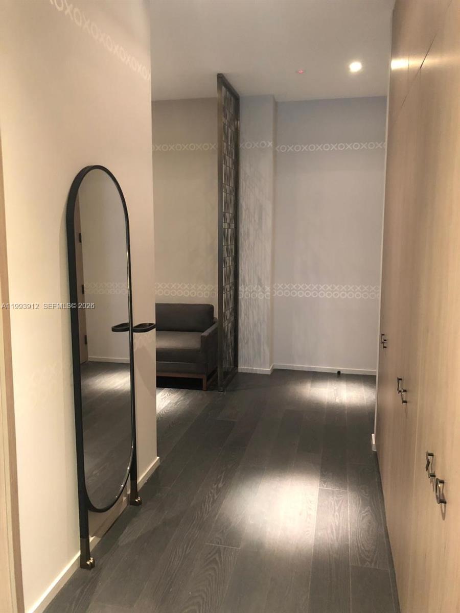 SLS LUX BRICKELL HOTEL - Residential