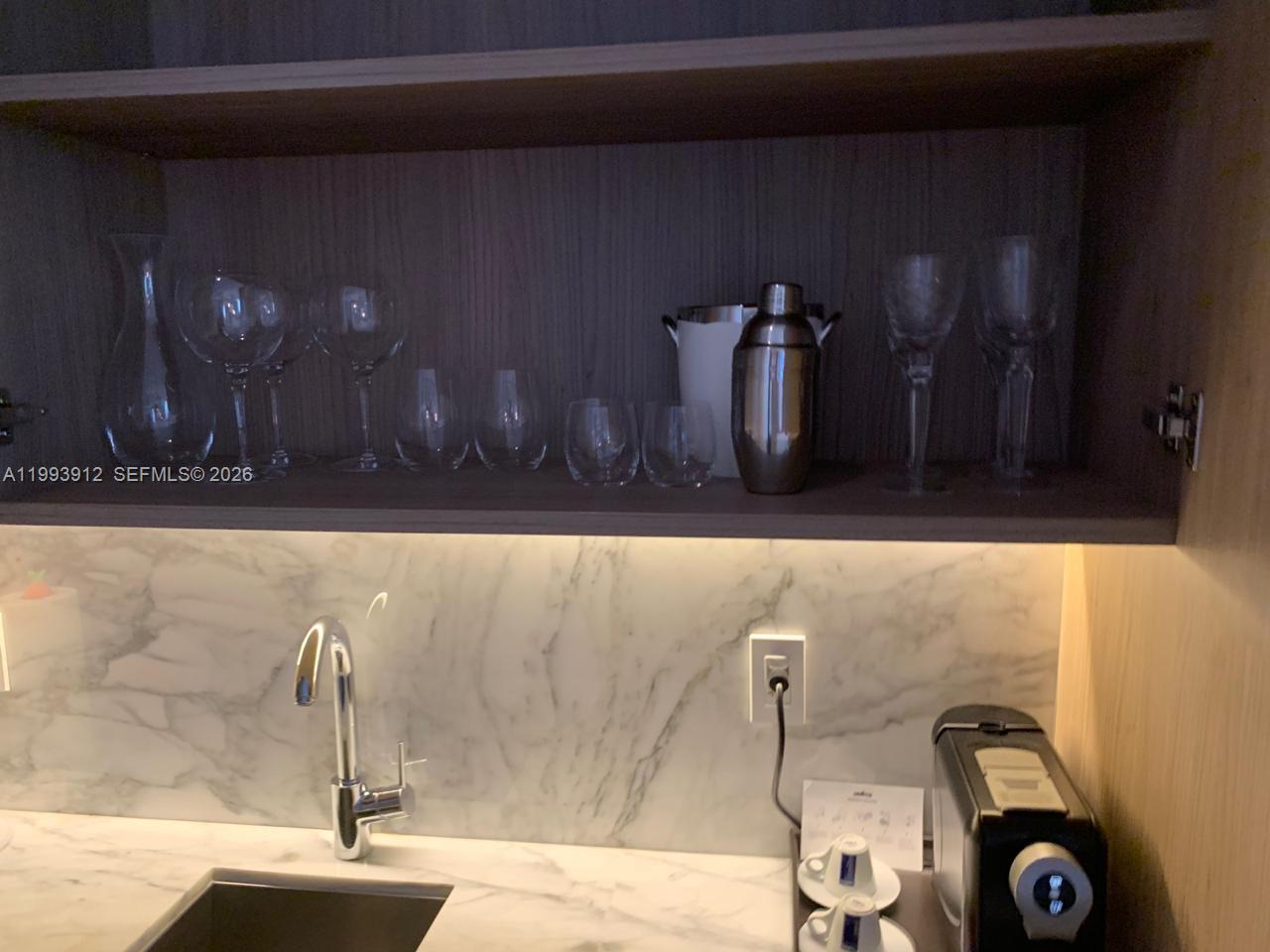 SLS LUX BRICKELL HOTEL - Residential