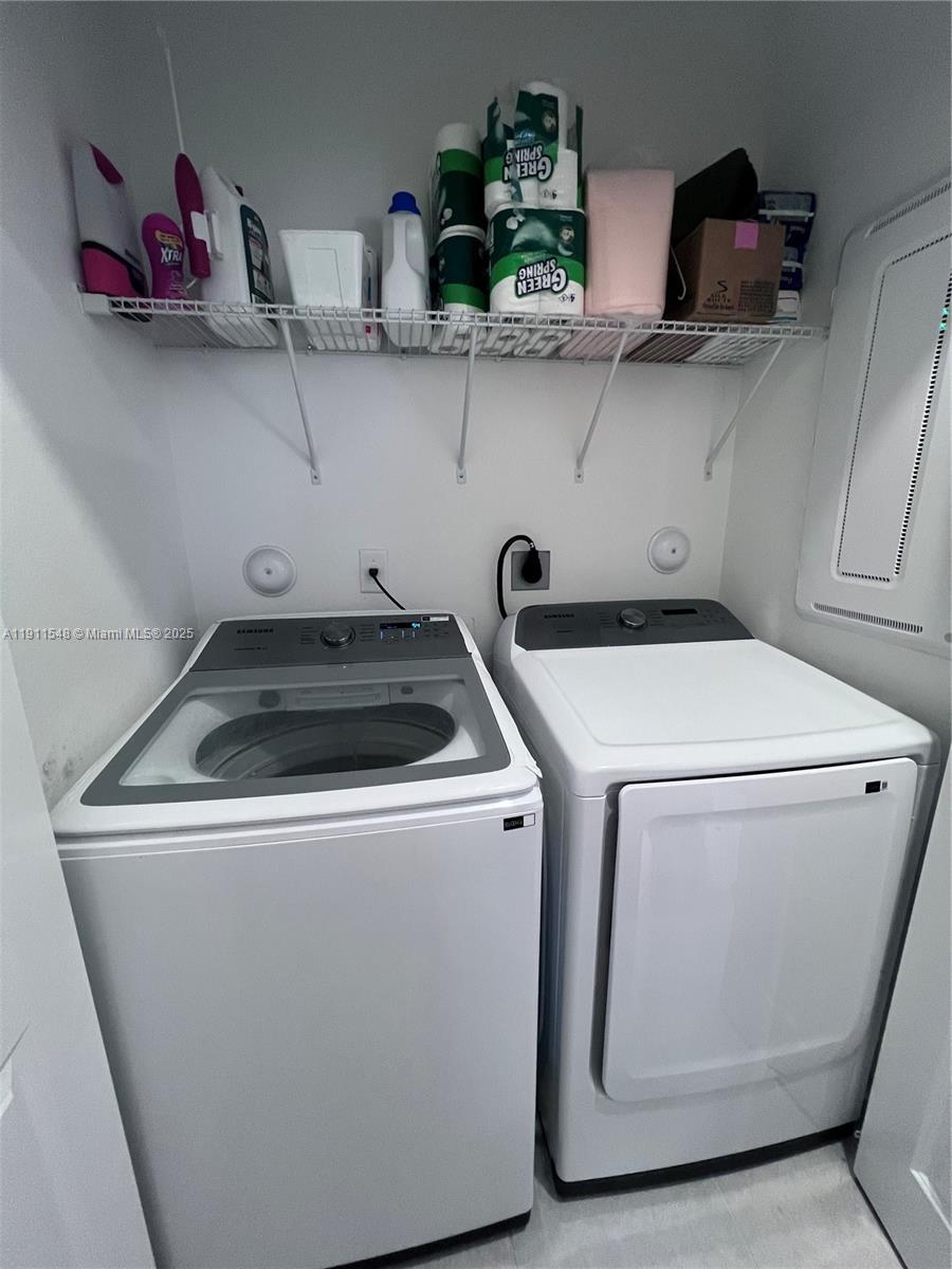 STEIN ASSEMBLAGE - Residential Lease