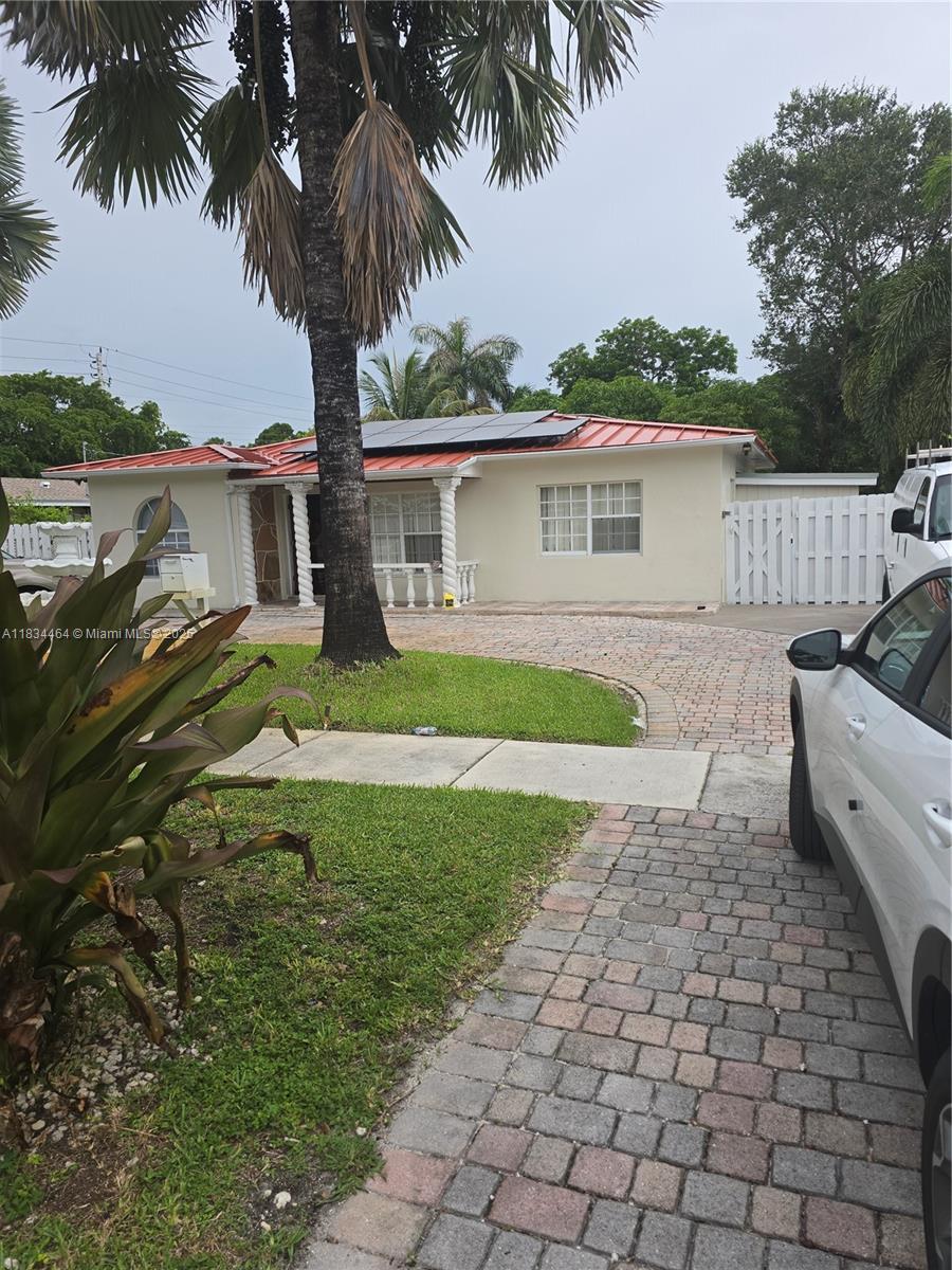 Calling all investors and first time buyers well kept 3 bedroom and 2 bath room with an in law quarter or efficiency panel solar roof is less than 2 year huge yard with lot of fruit trees central air circular driveway motivated sellers