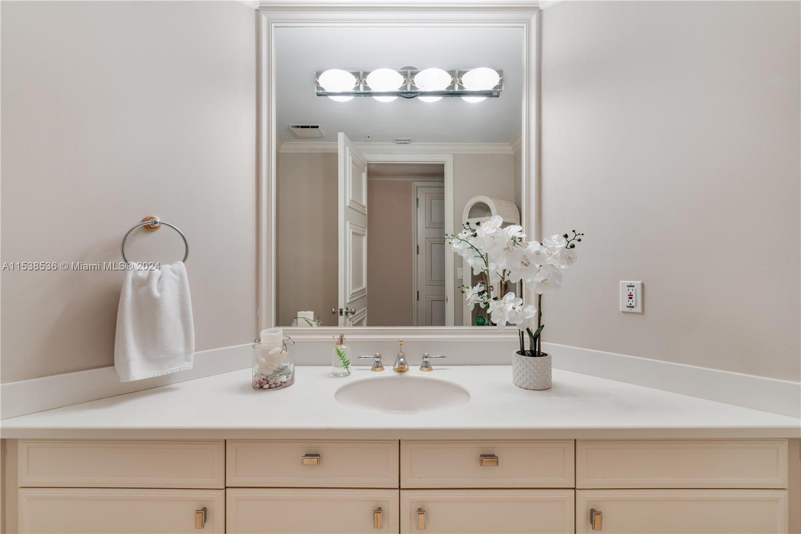 DEERING BAY CONDO II - Residential