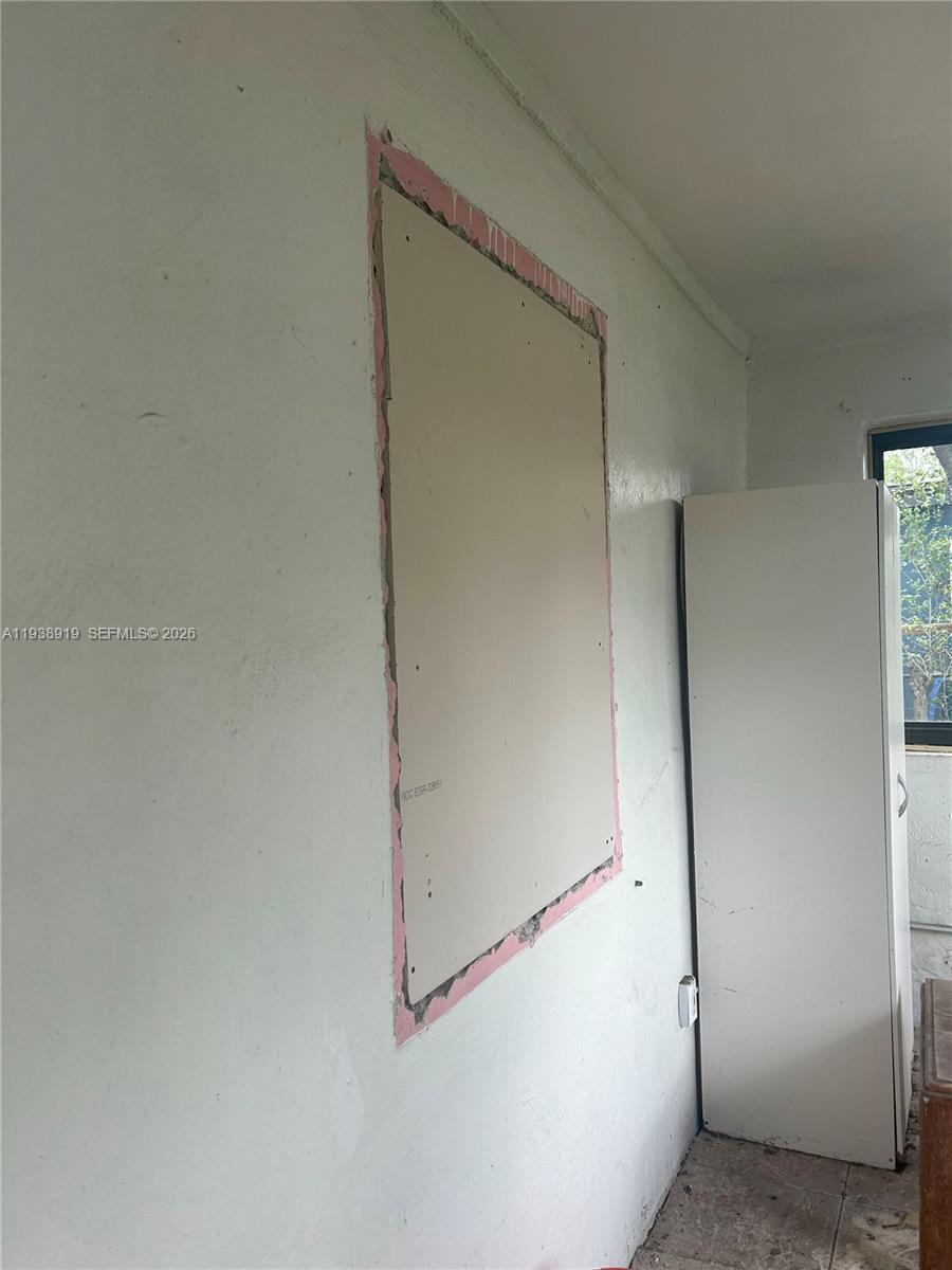 ELEANOR PARK - Residential