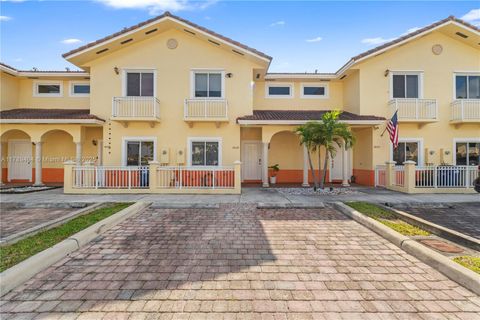 18039 NW 74th Path Hialeah FL 33015
