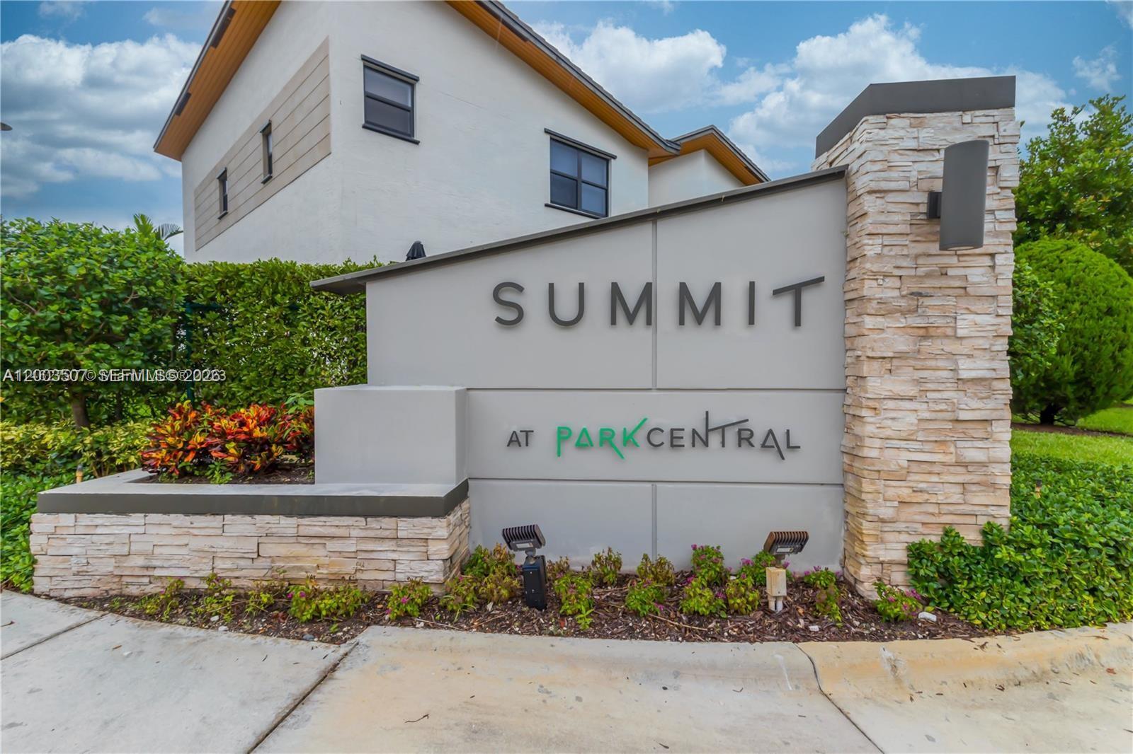 10500 NW 78th Ter 10500