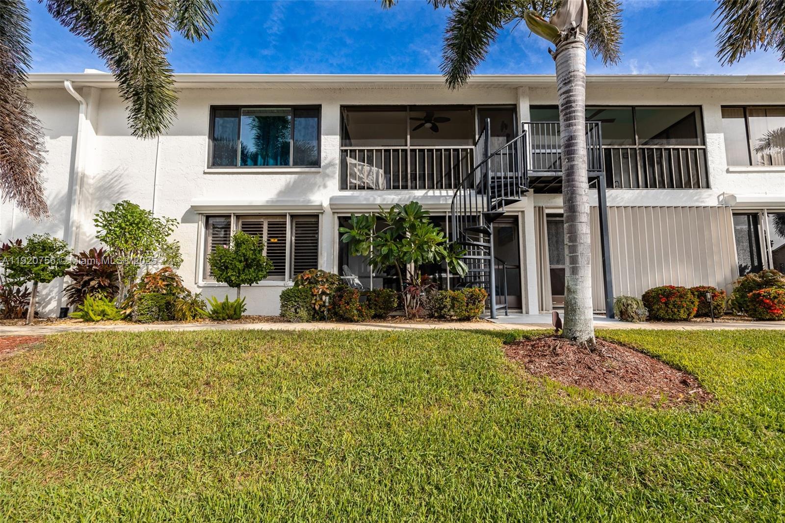 LA PALAPA CONDO - Residential