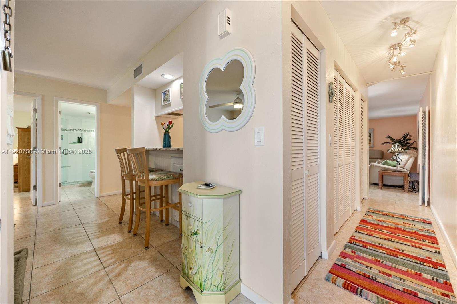 LA PALAPA CONDO - Residential