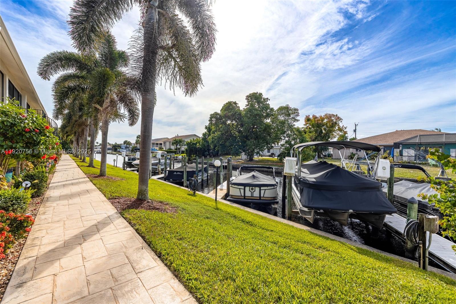 LA PALAPA CONDO - Residential