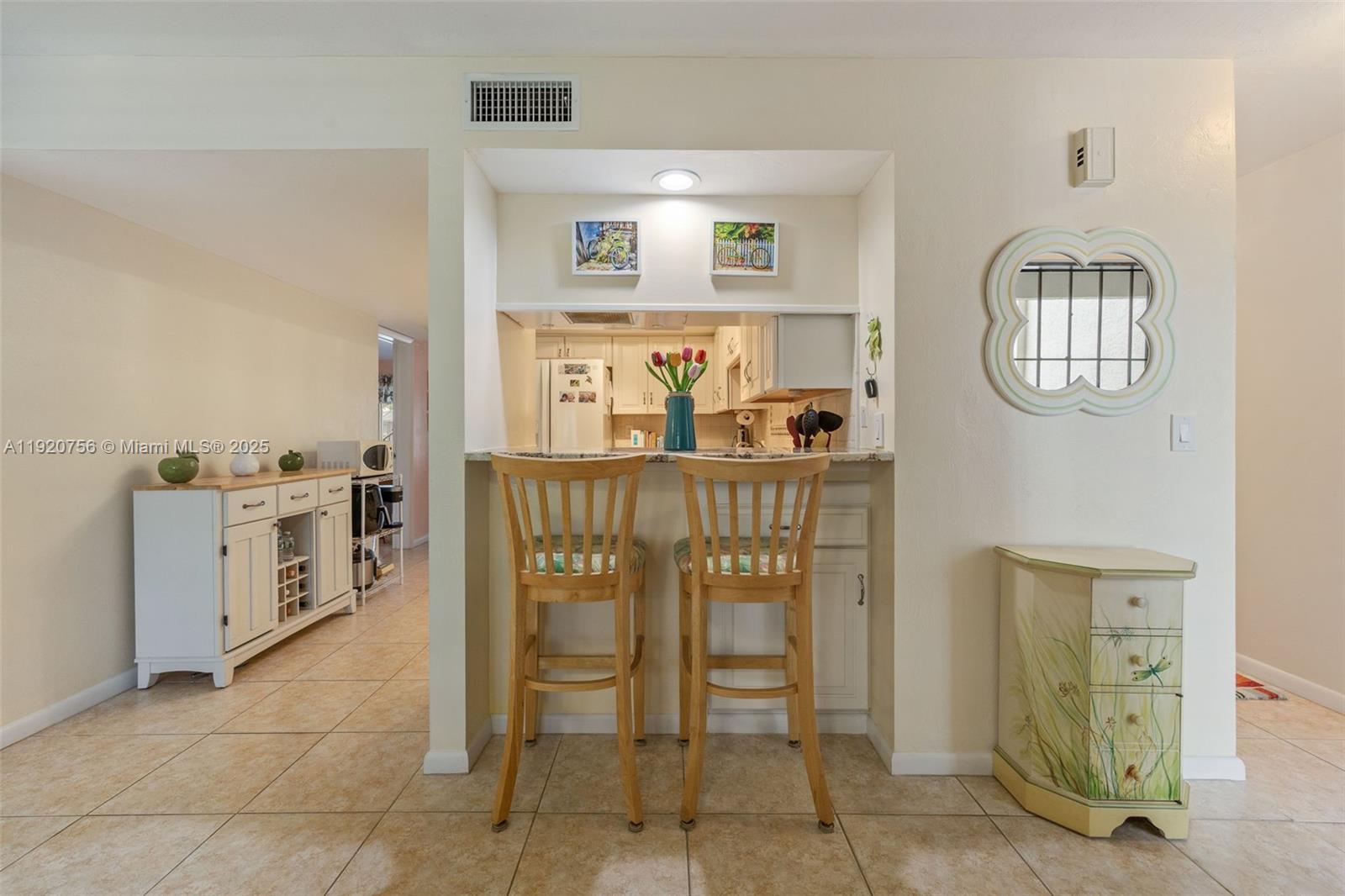 LA PALAPA CONDO - Residential