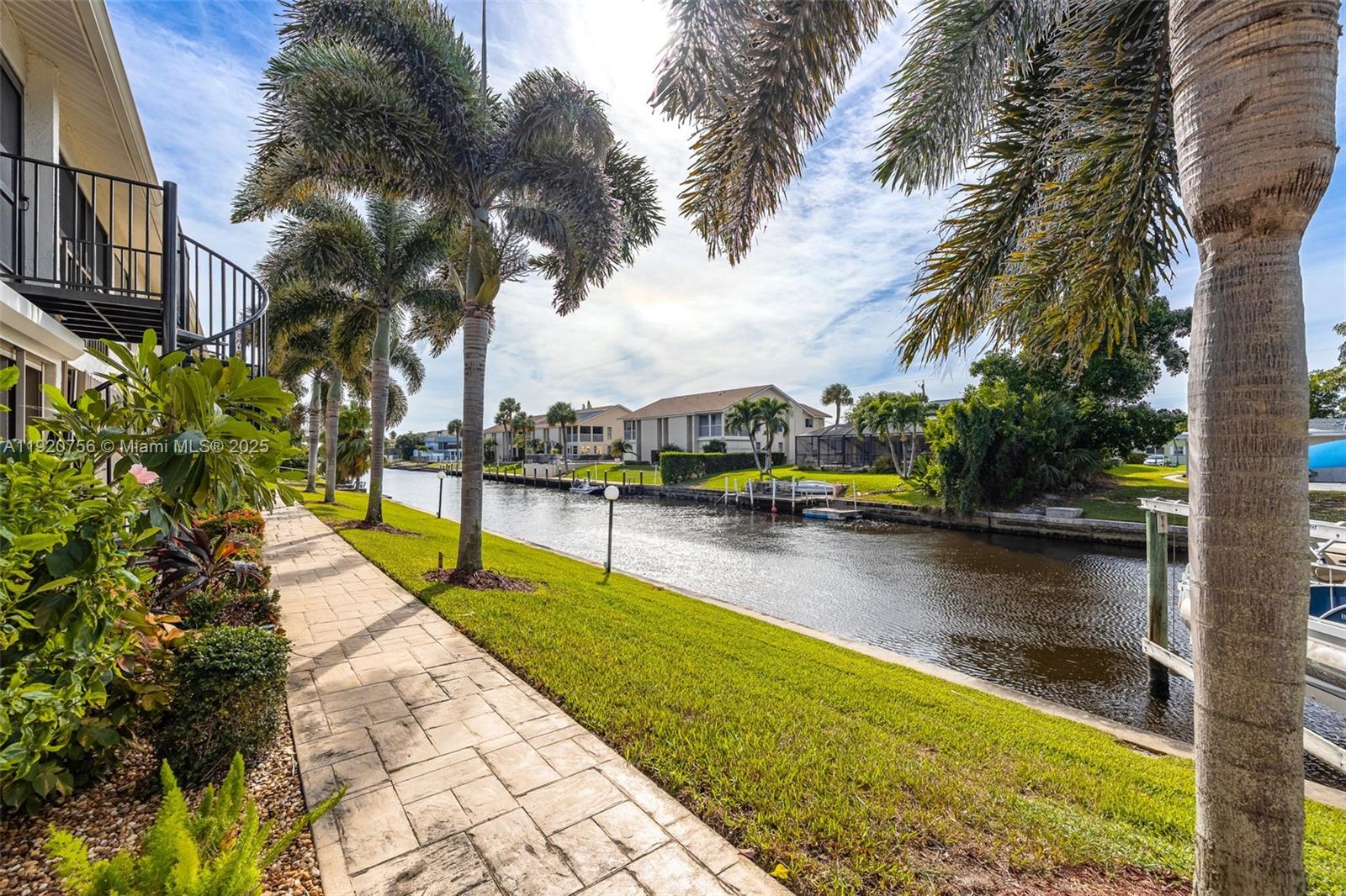 LA PALAPA CONDO - Residential