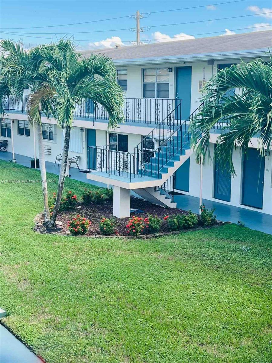 PEMBROKE HOUSE WEST CONDO - Residential Lease