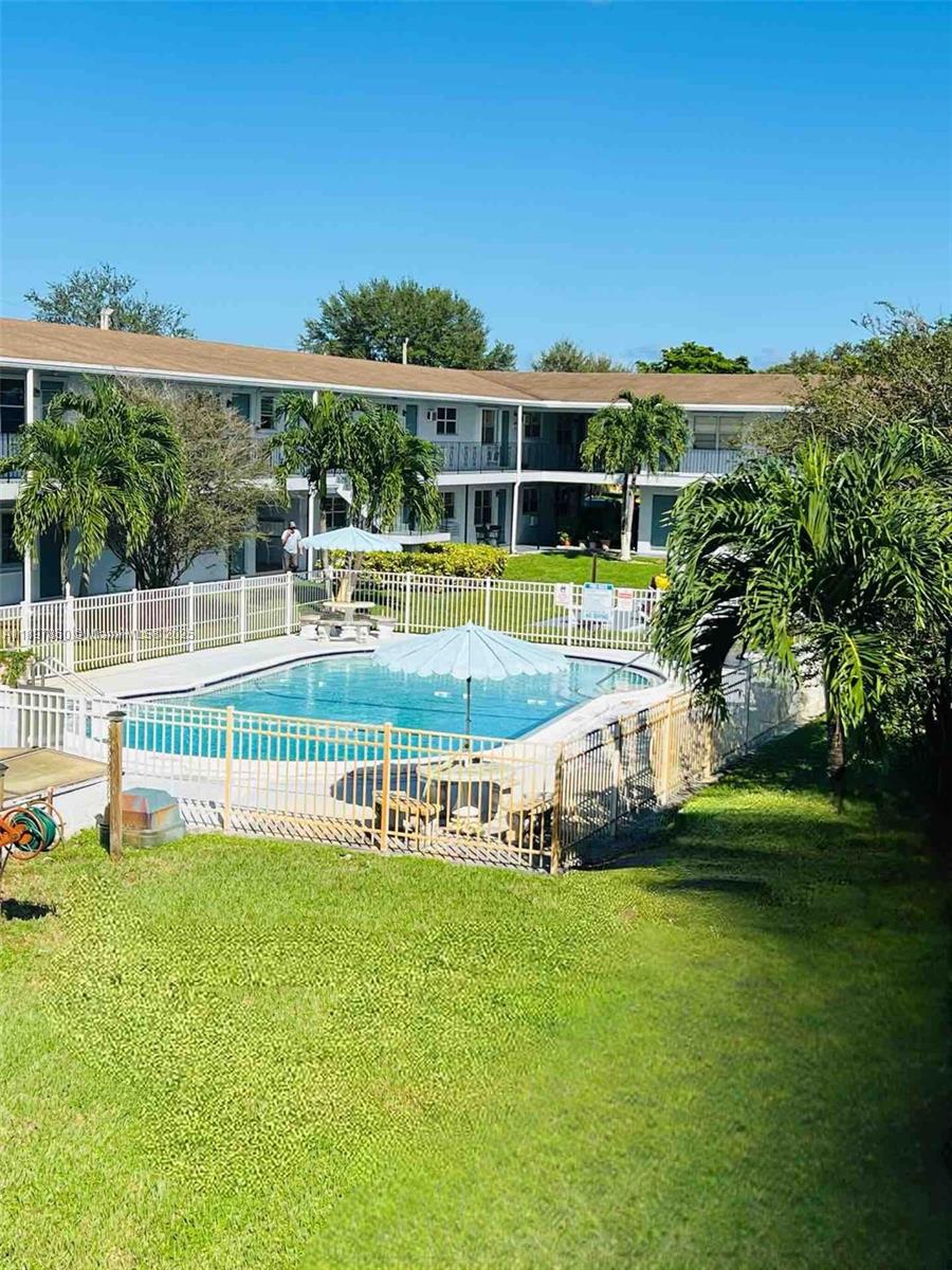 PEMBROKE HOUSE WEST CONDO - Residential Lease