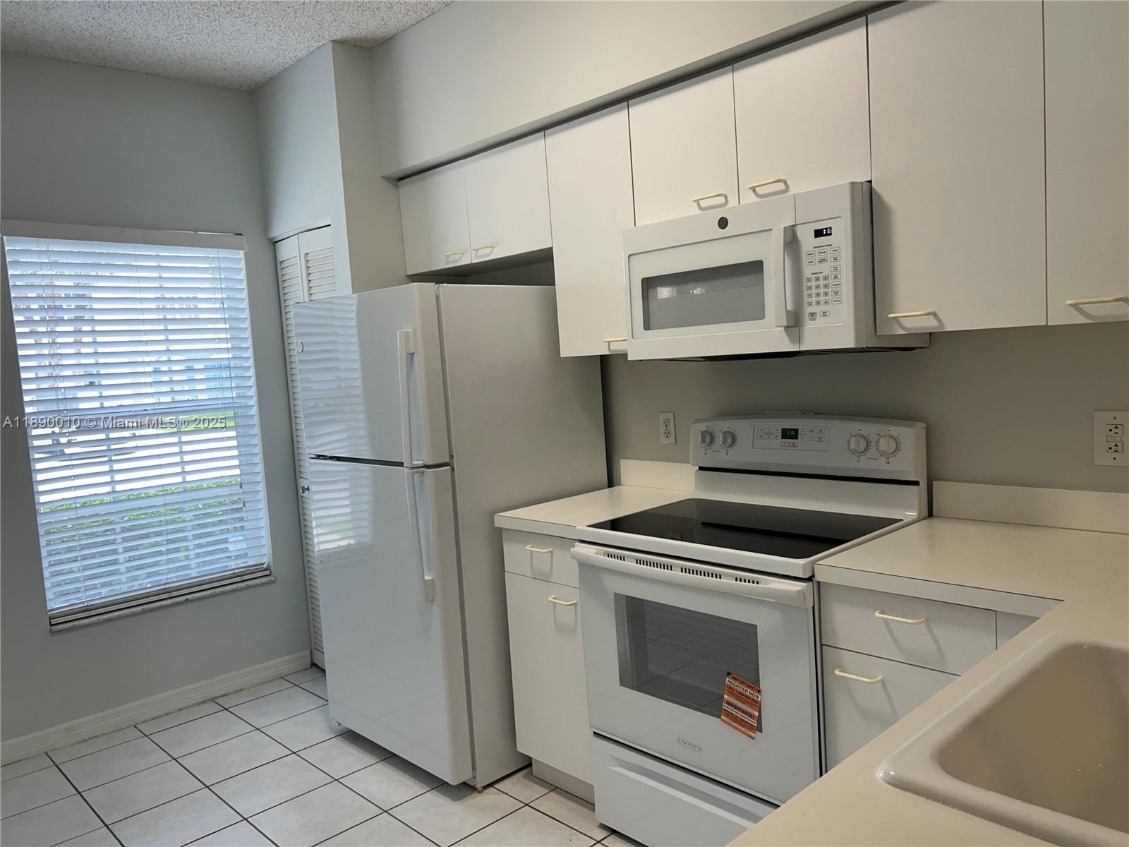 LAND SECTION 6-NORTH - Residential Lease