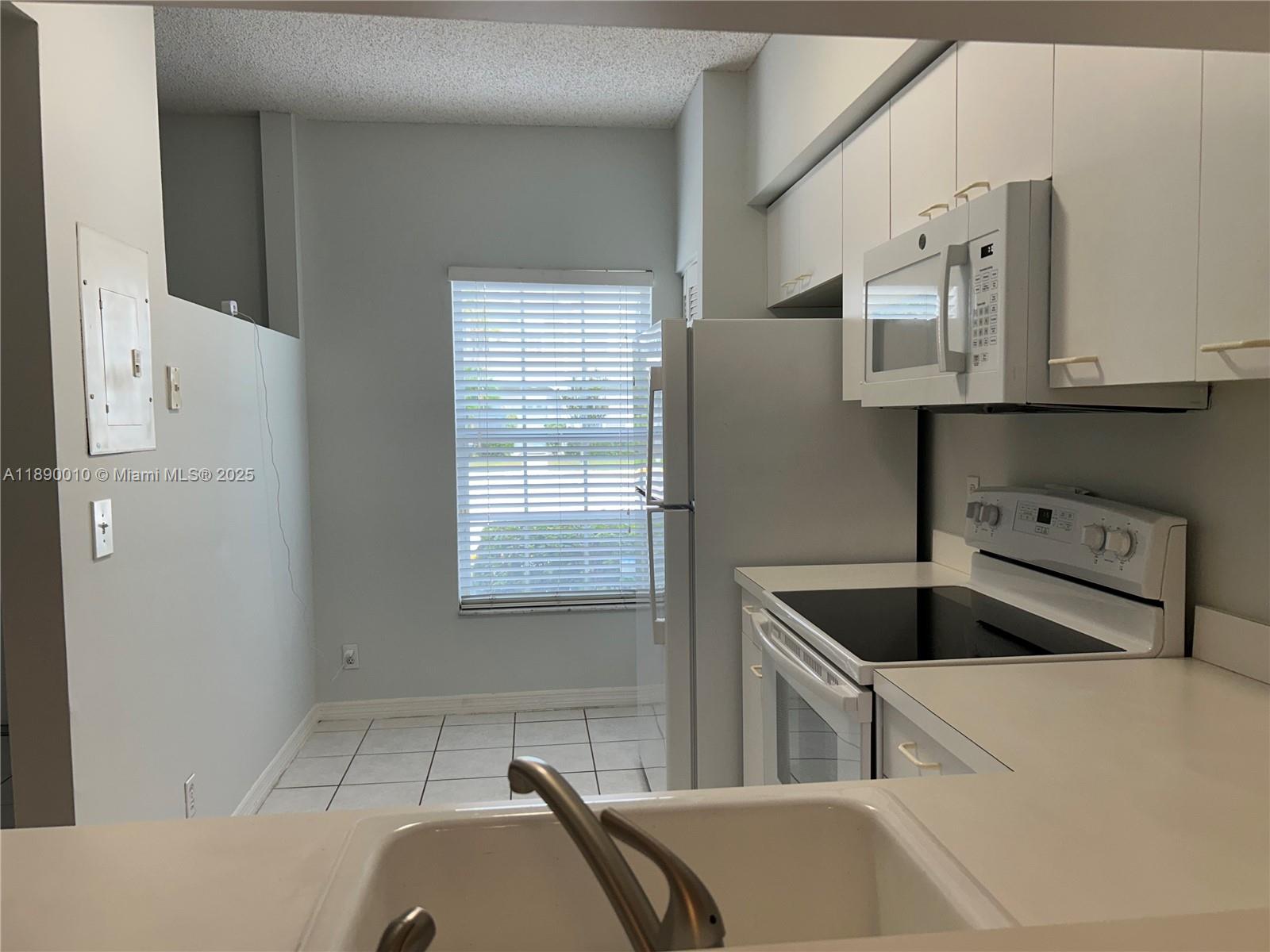 LAND SECTION 6-NORTH - Residential Lease