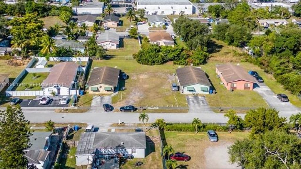 Photo of 5701 SW 27th St, West Park, FL 33023 (MLS # A11961942)