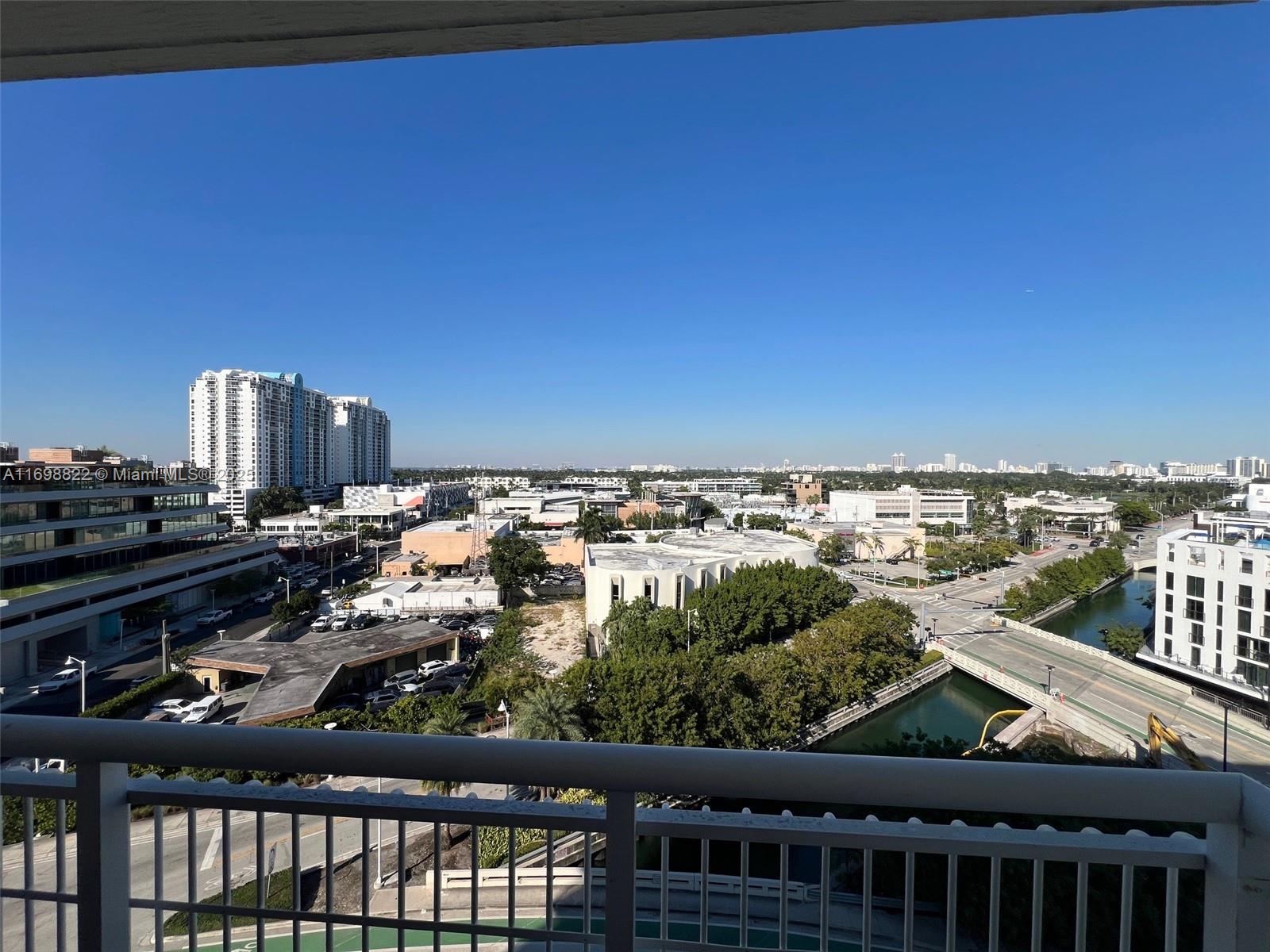 1688 West Ave 1005
