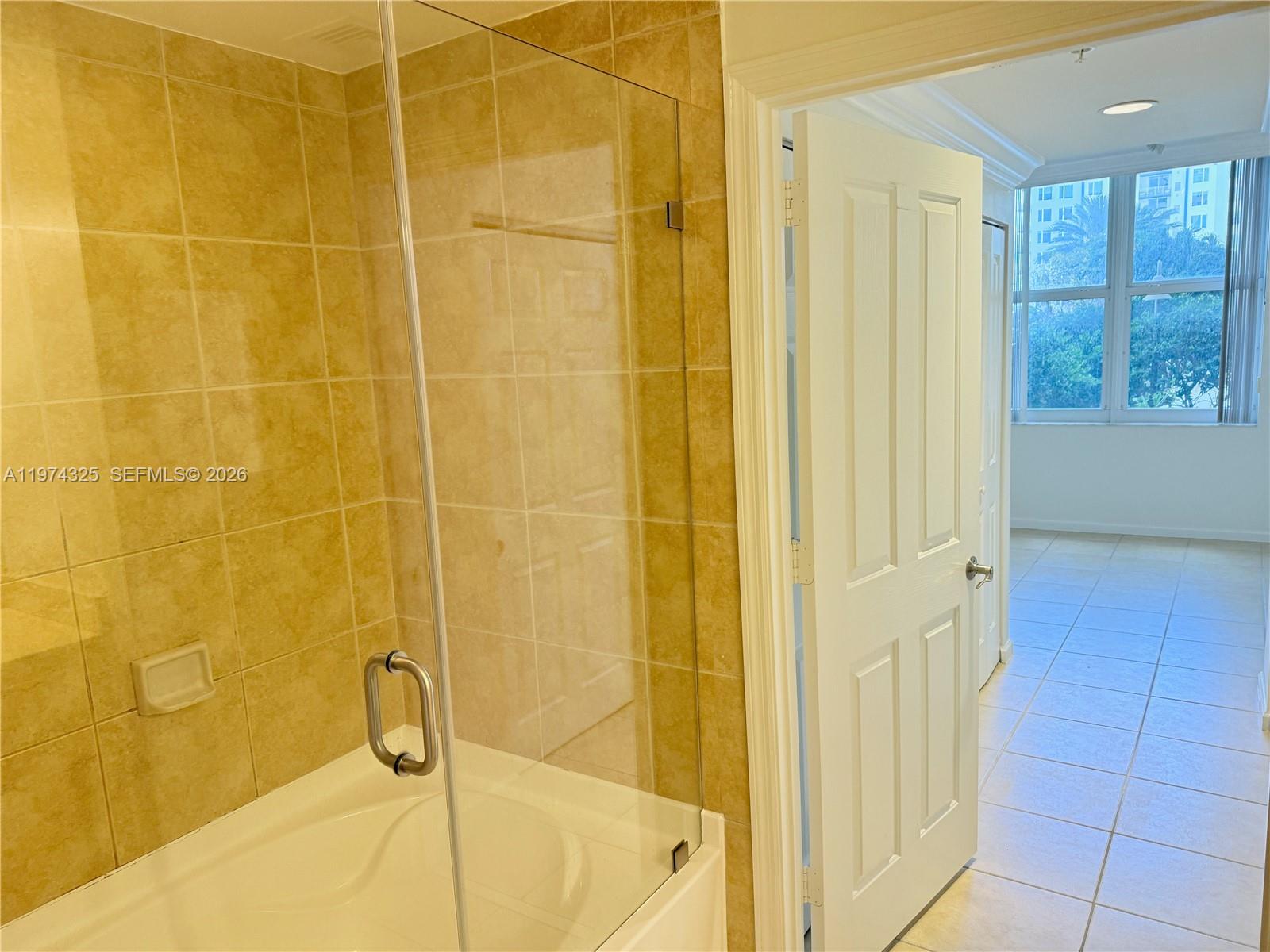 NURIVER LANDING CONDO - Residential Lease