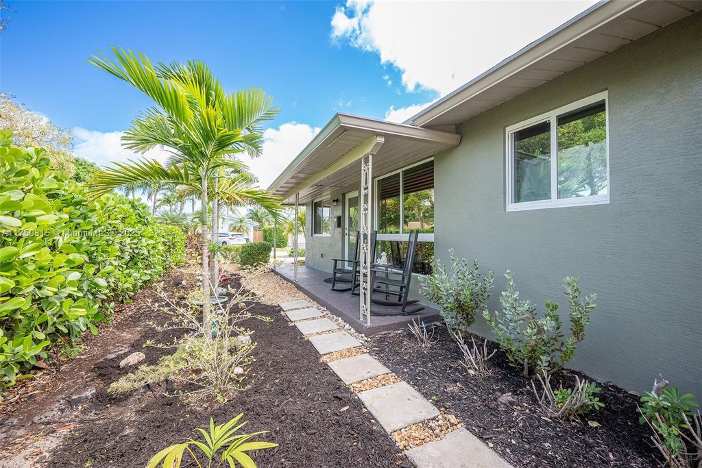 Photo of 1532 NE 39th St #0, Oakland Park, FL 33334 (MLS # A11750815)