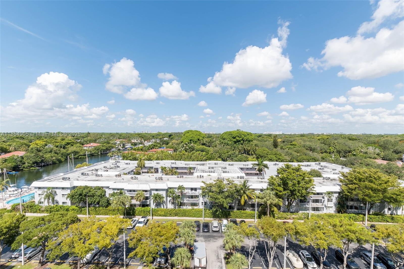 GABLES WATERWAY TOWERS CO - Residential Lease