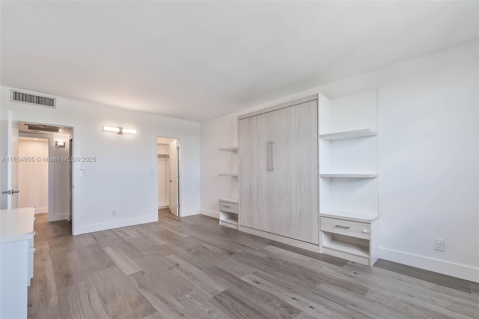 GABLES WATERWAY TOWERS CO - Residential Lease