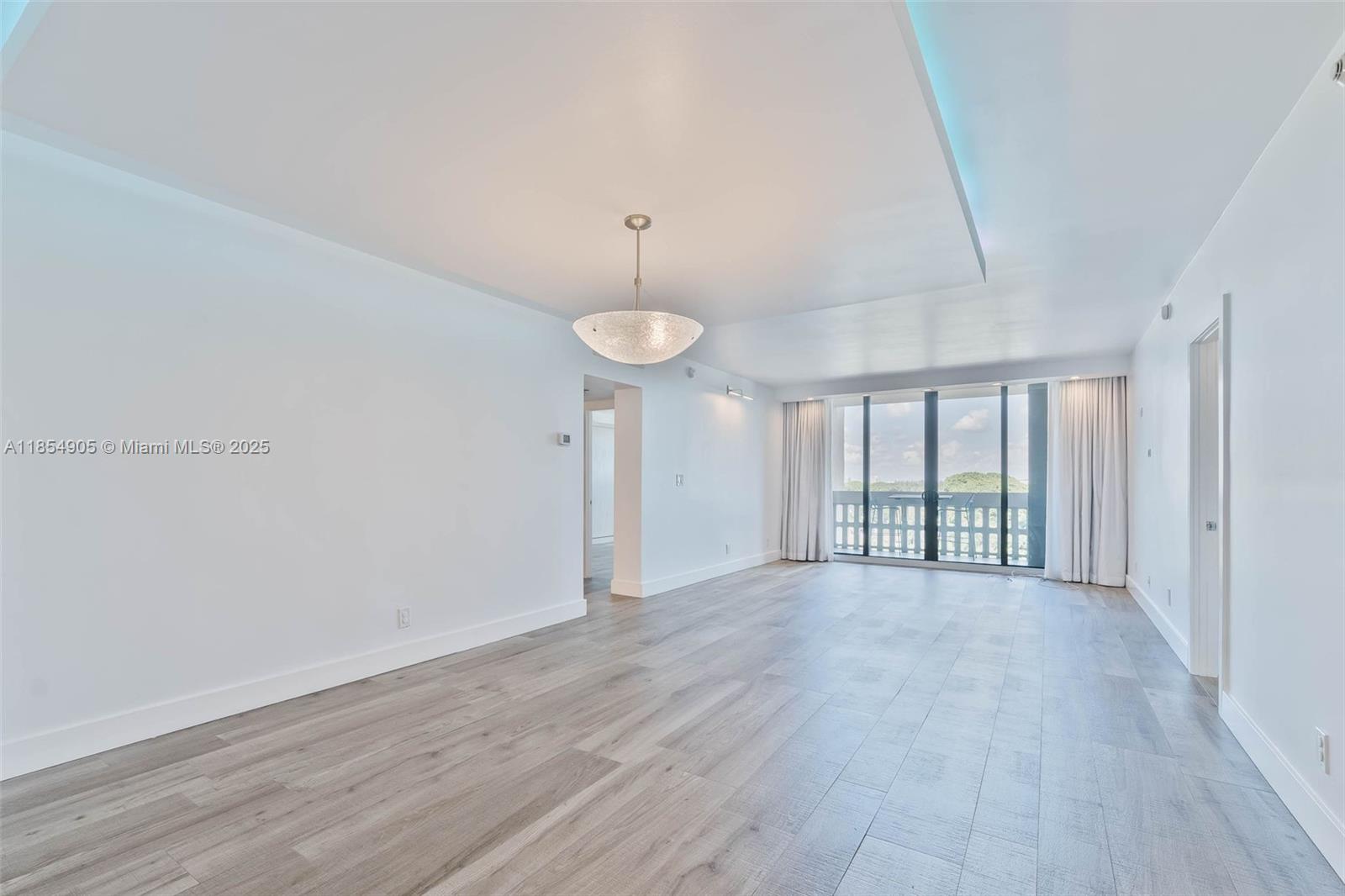 GABLES WATERWAY TOWERS CO - Residential Lease