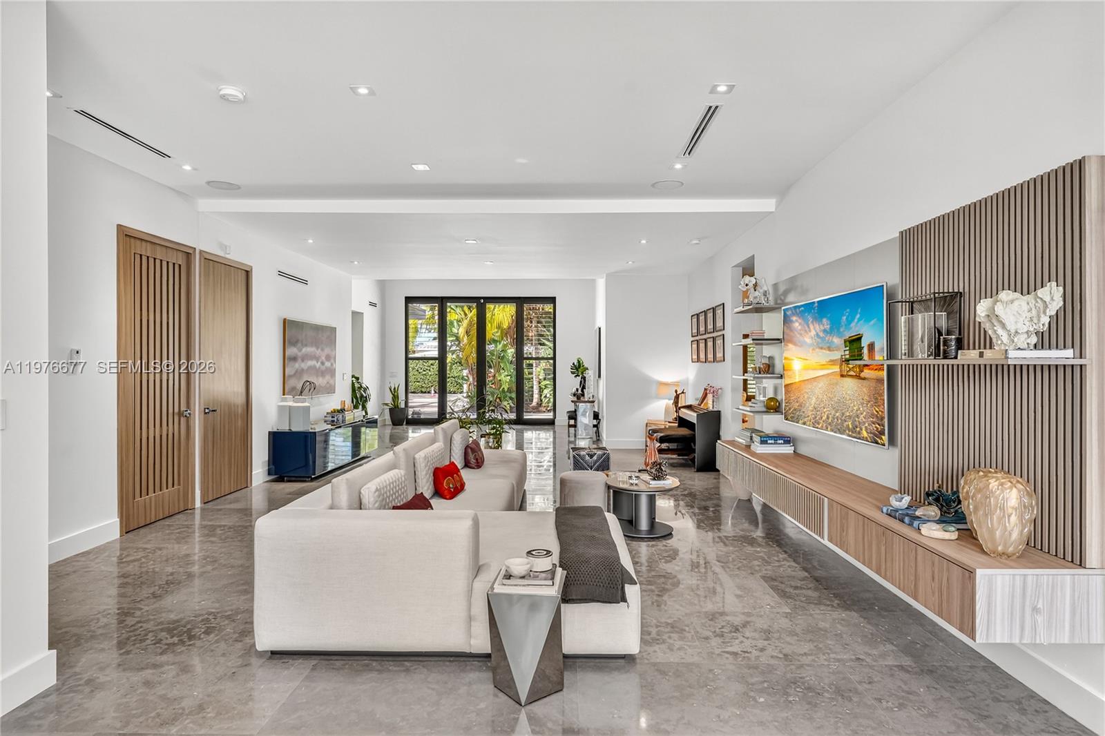 BISCAYNE POINT - Residential