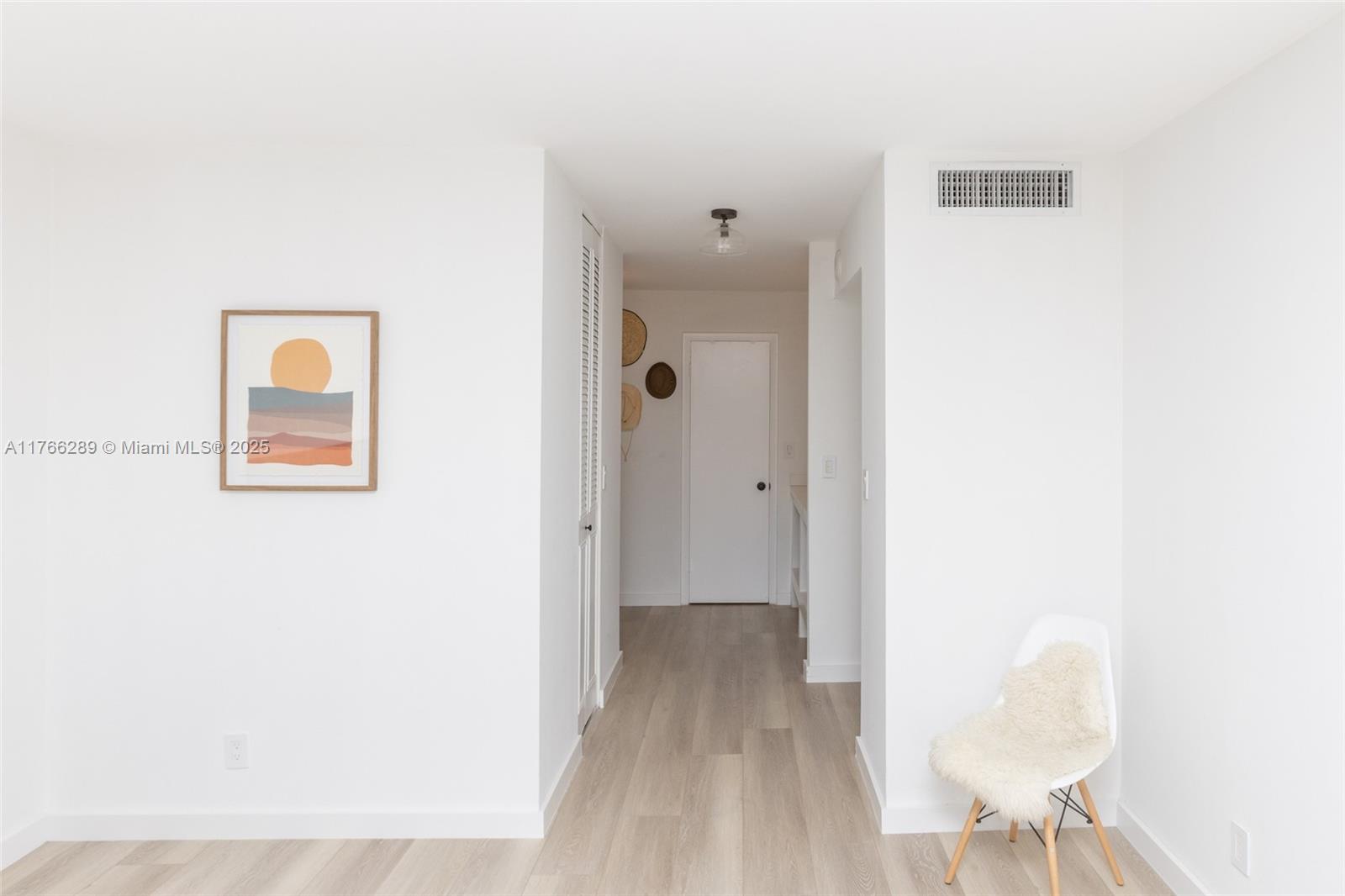 ISLAND BREAKERS CONDO - Residential