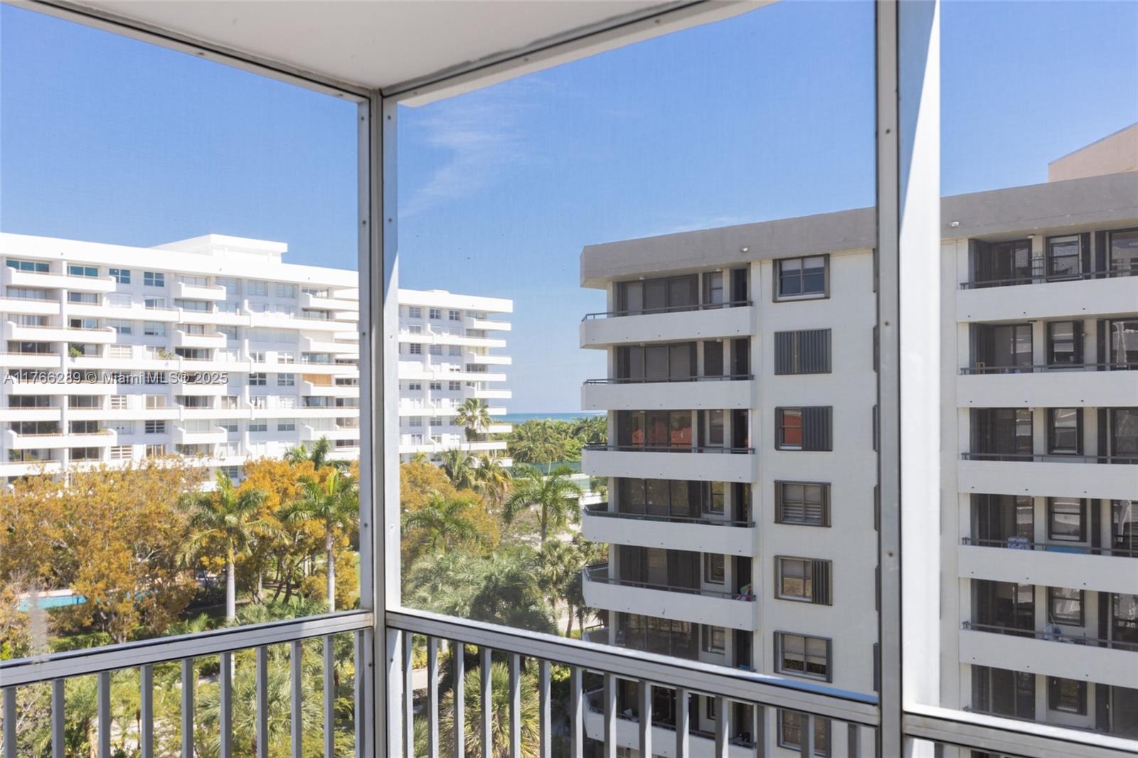 ISLAND BREAKERS CONDO - Residential