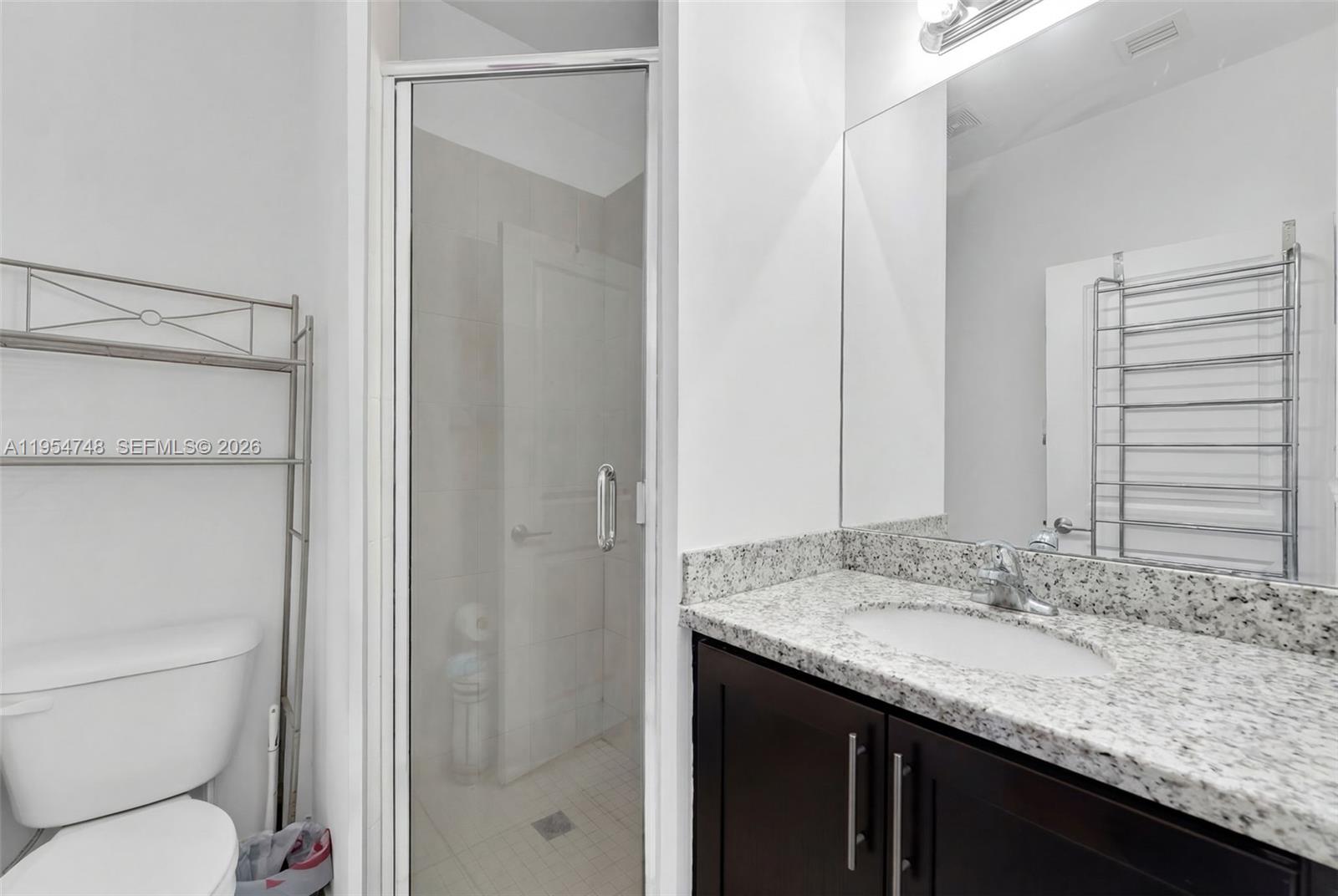 TROPICAL BREEZE TOWNHOUSE - Residential