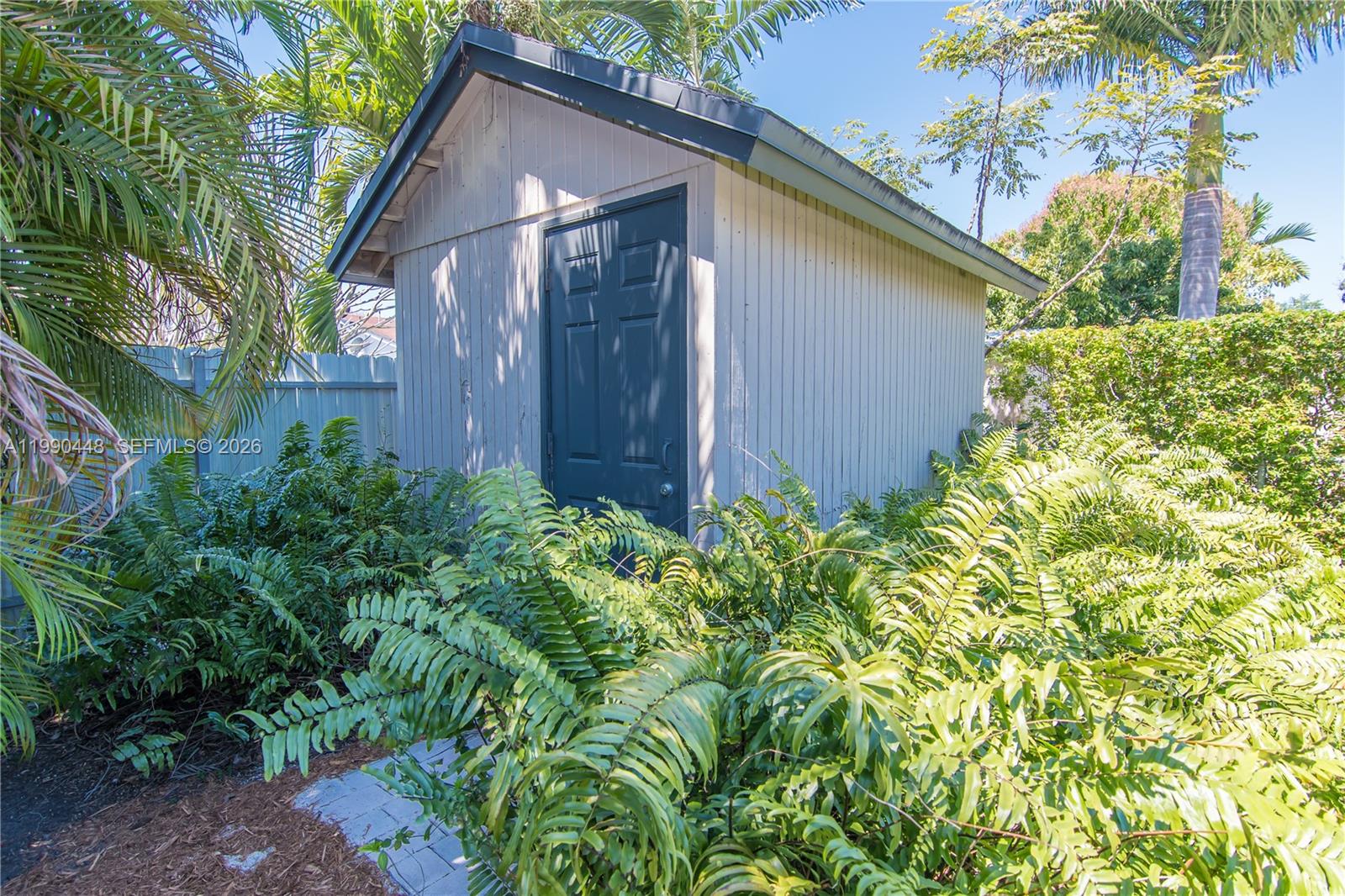 DEVON-AIRE ESTATES SEC 5 - Residential